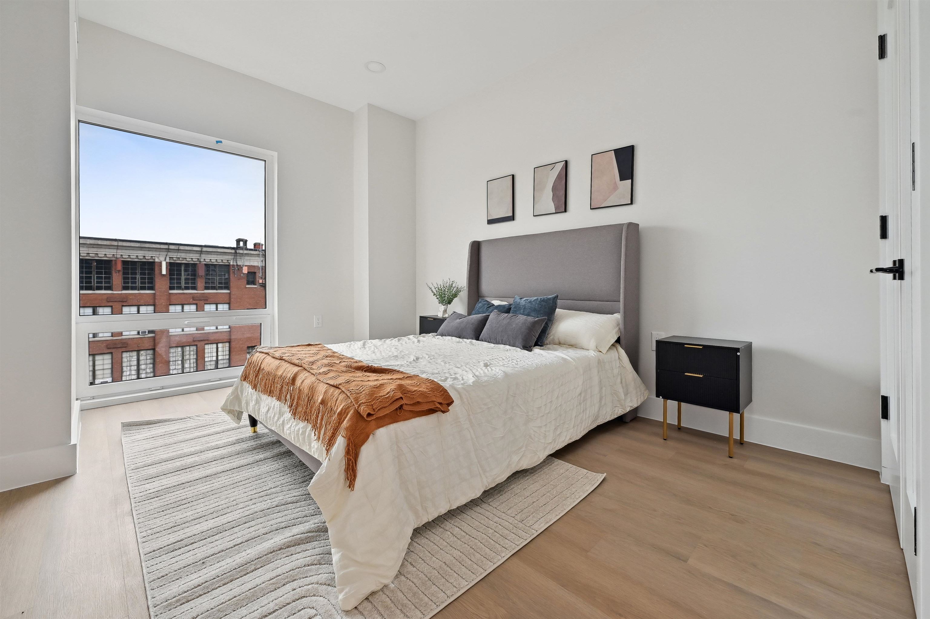 161 VAN WAGENEN AVE Unit: 507