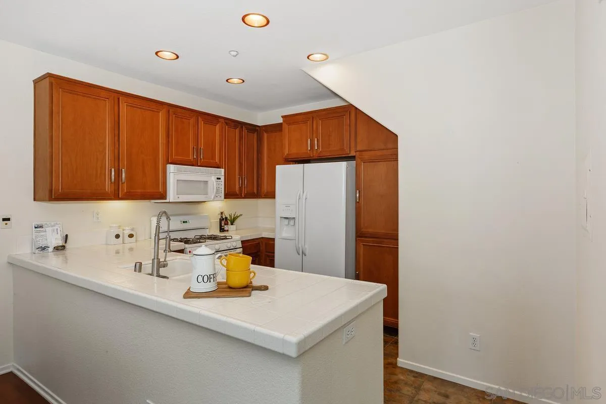 16910 Bixby St Unit 2