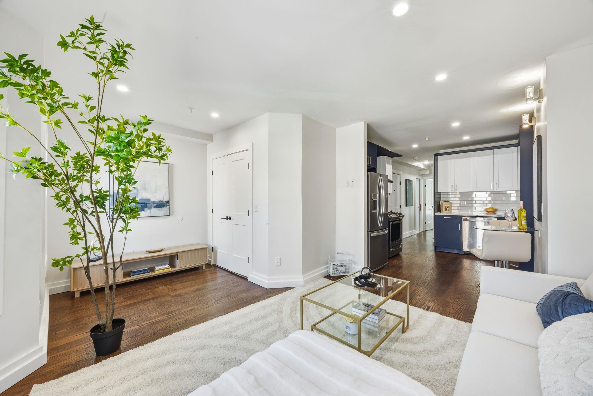 203 3RD ST Unit: 3