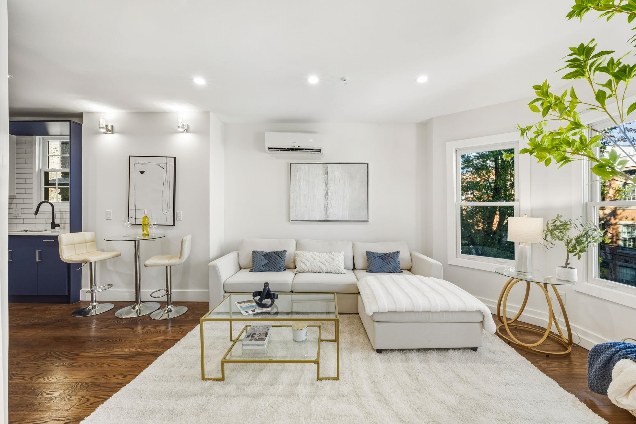 203 3RD ST Unit: 3