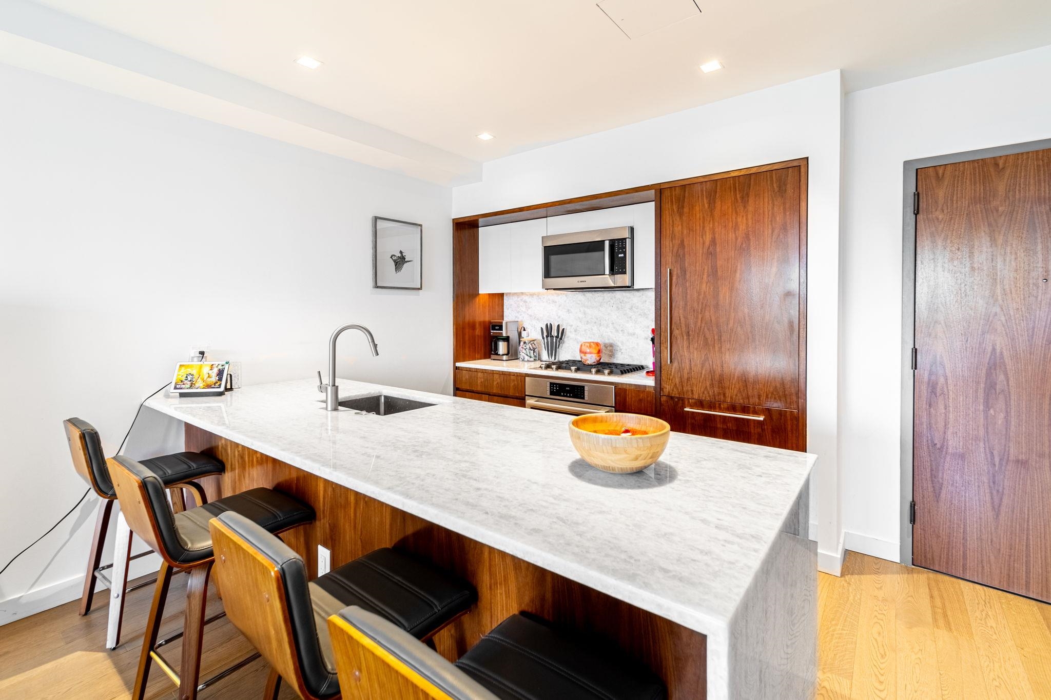 75 PARK LANE SOUTH Unit: 406