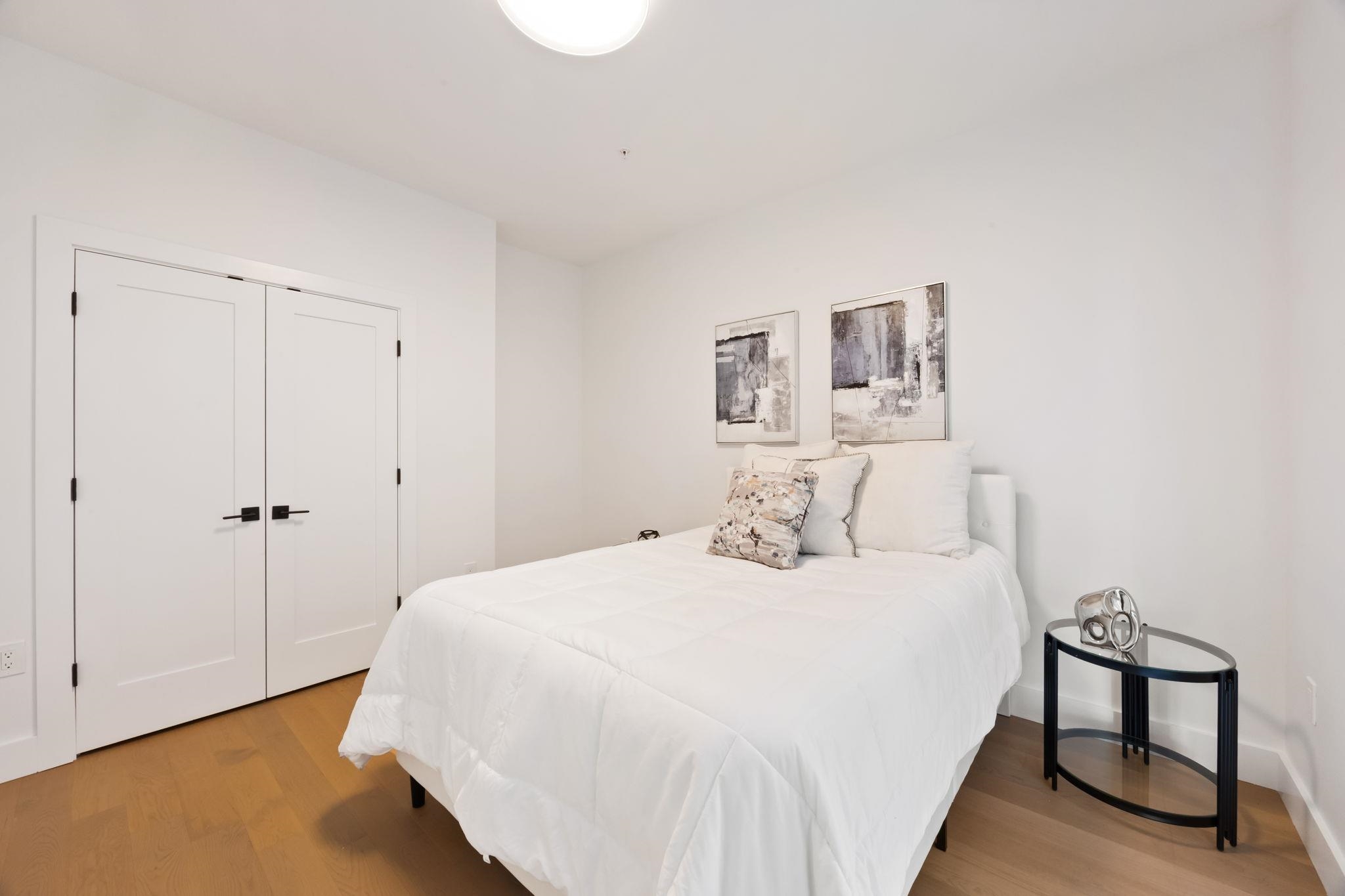 160 BRUNSWICK ST Unit: 204
