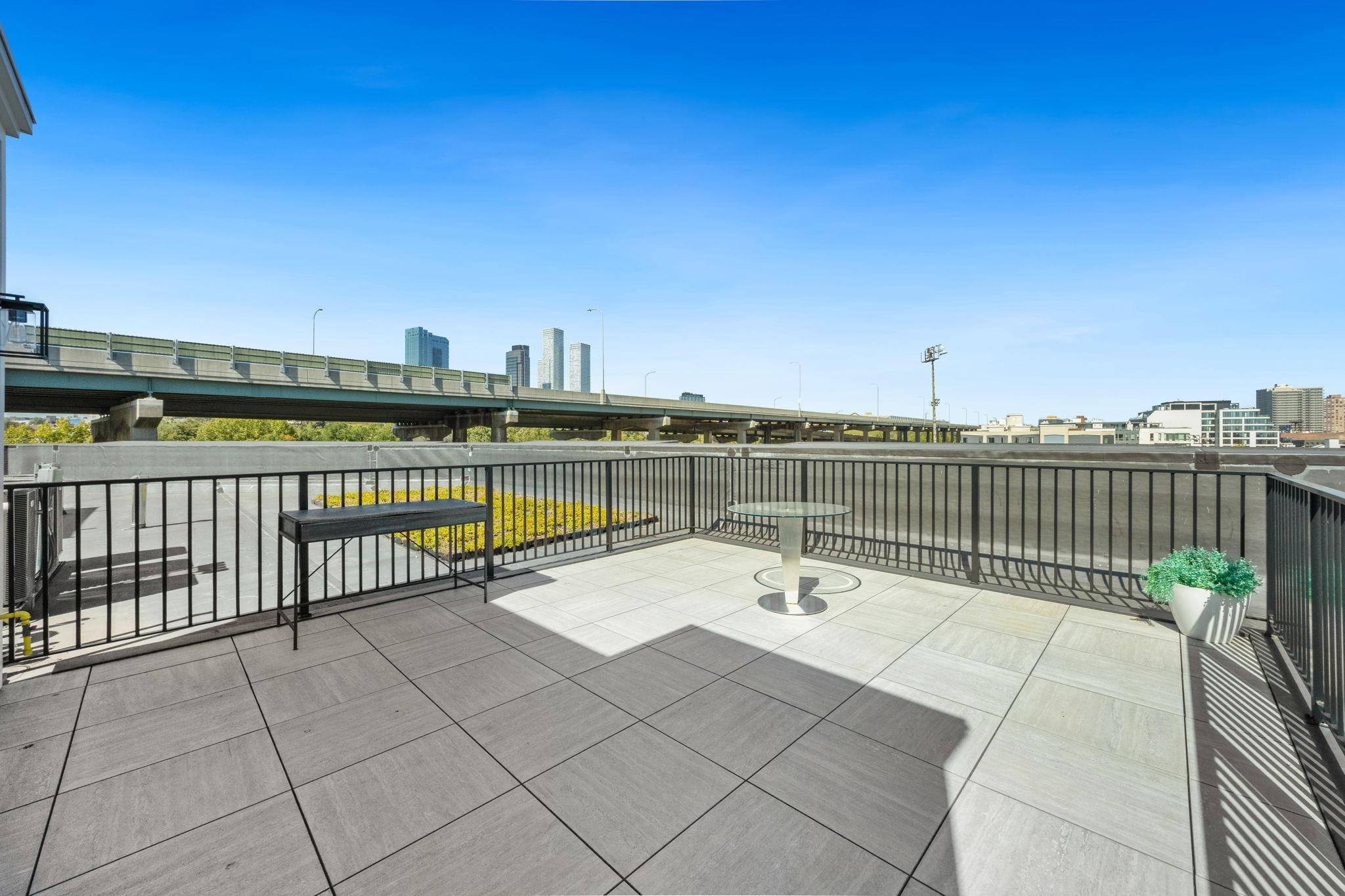 425 3RD ST Unit: 401