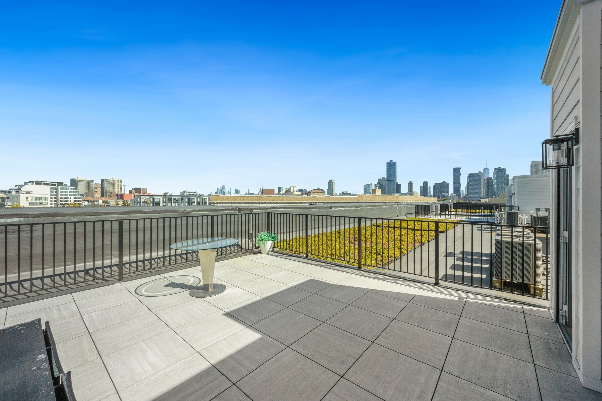 425 3RD ST Unit: 401