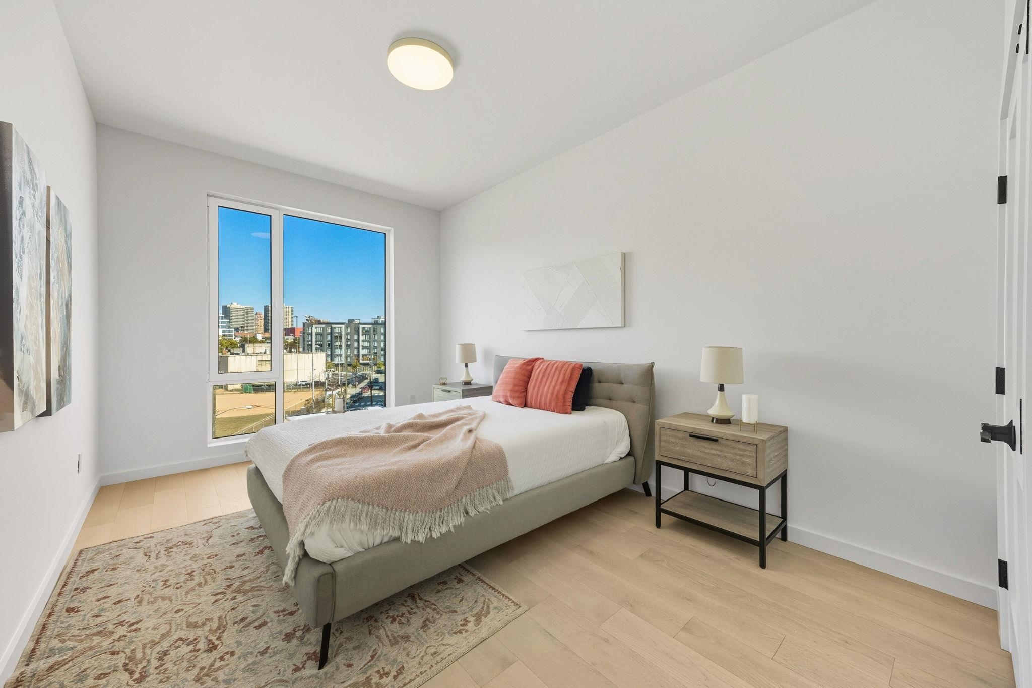 425 3RD ST Unit: 401