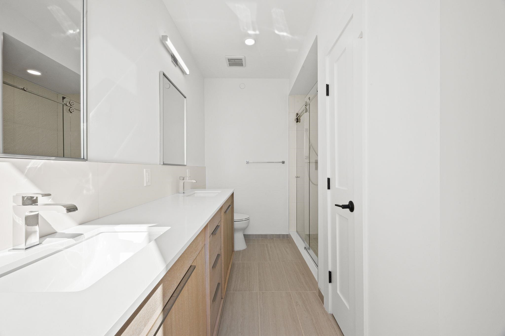 425 3RD ST Unit: 402