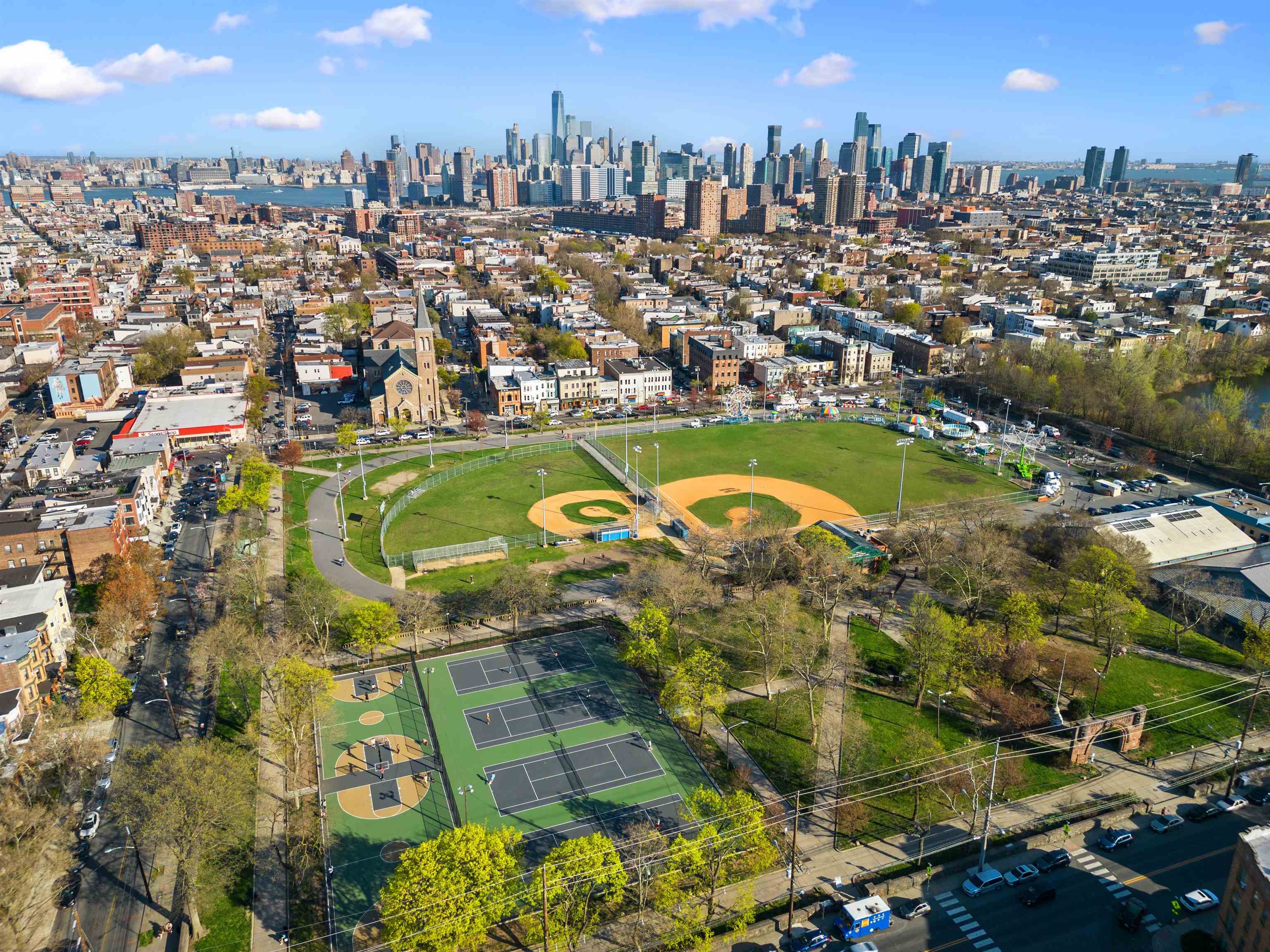 3 MONTROSE AVE Unit: 1