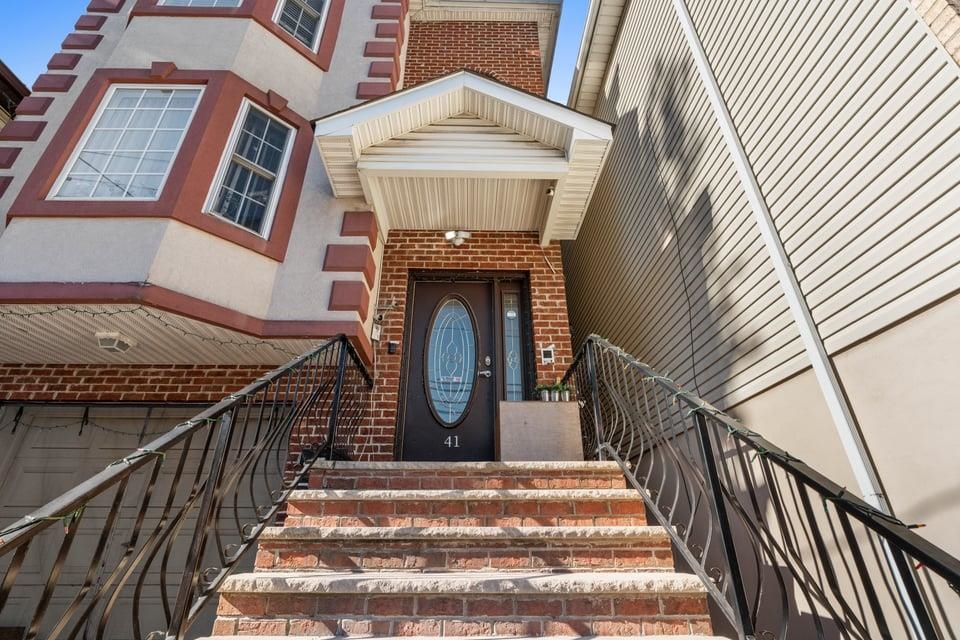 41 TERHUNE AVE