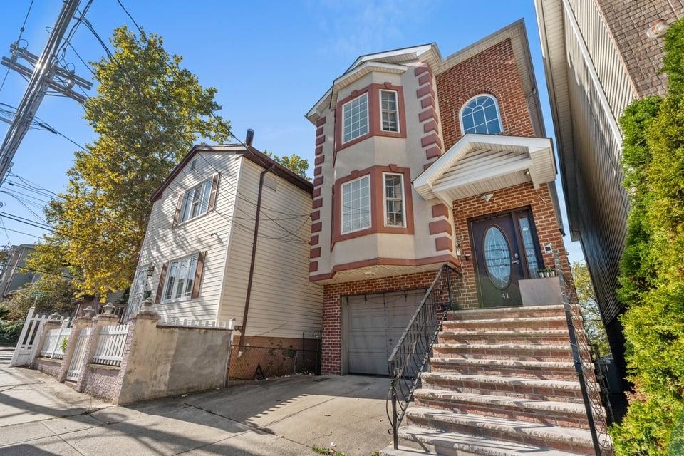 41 TERHUNE AVE