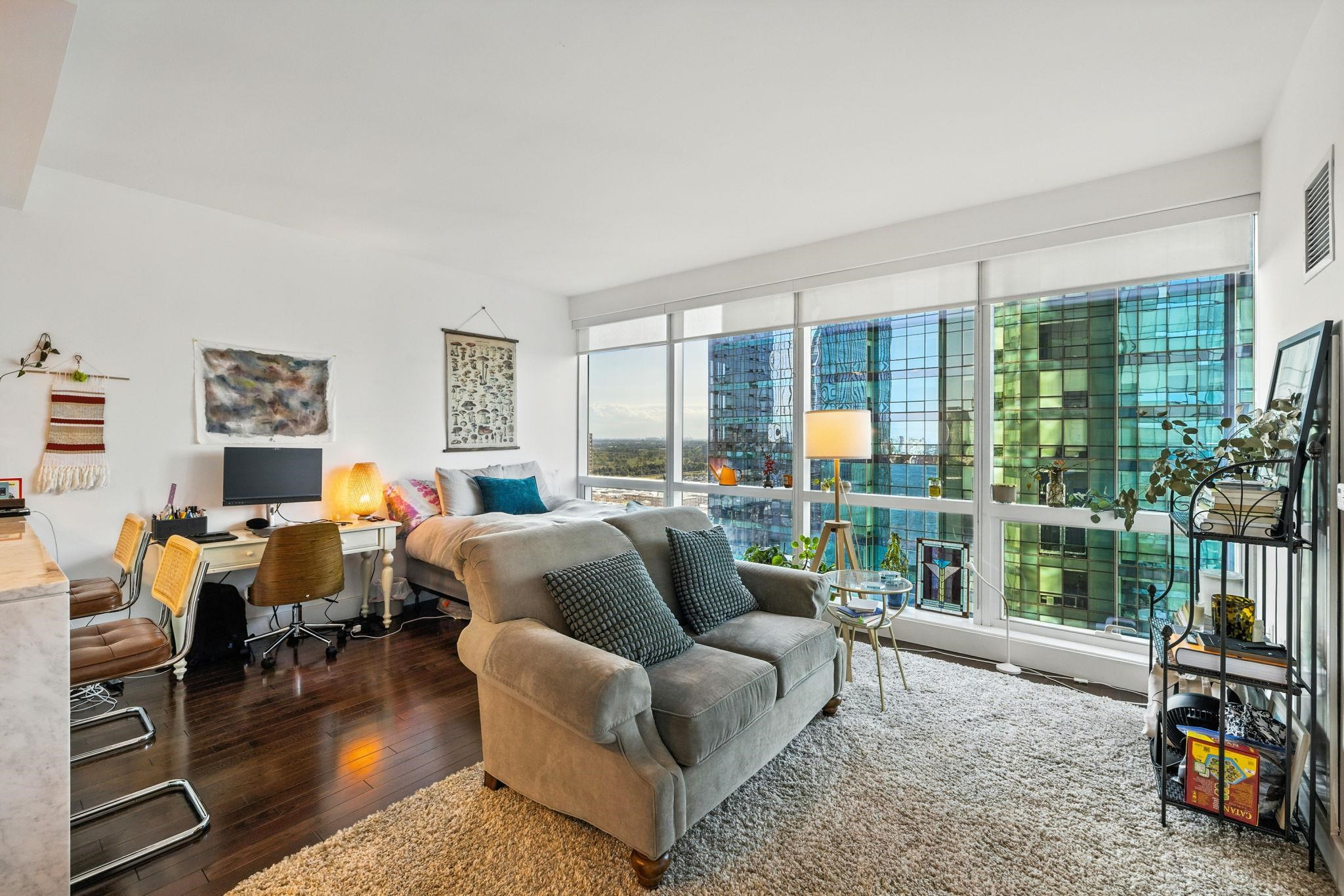 77 HUDSON ST Unit: 2513