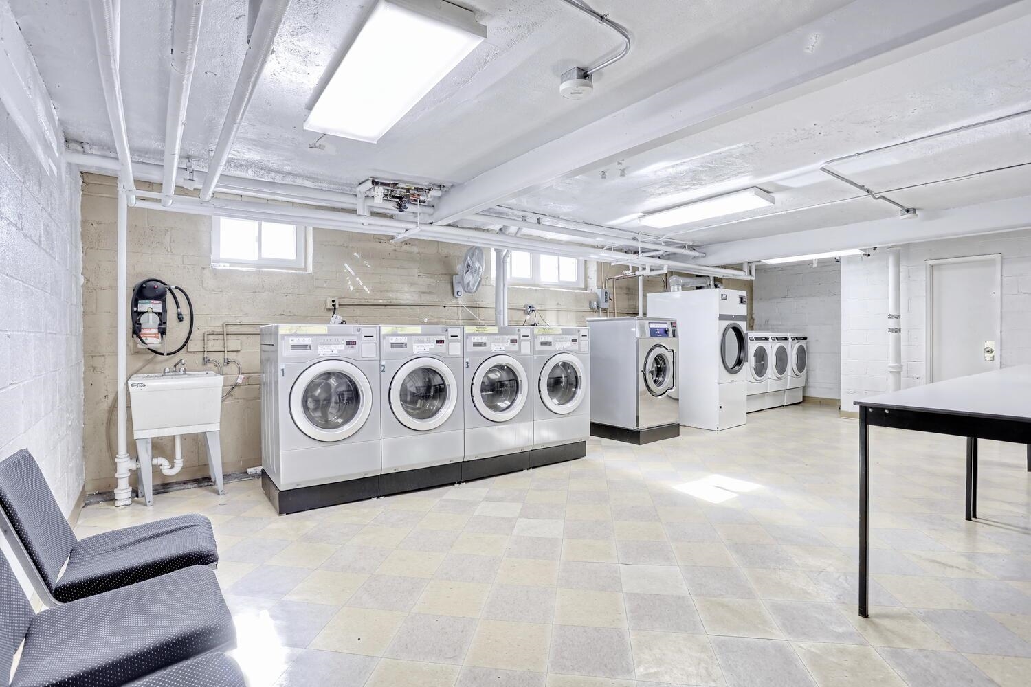 326 BRIDGE PLAZA NORTH Unit: 5D