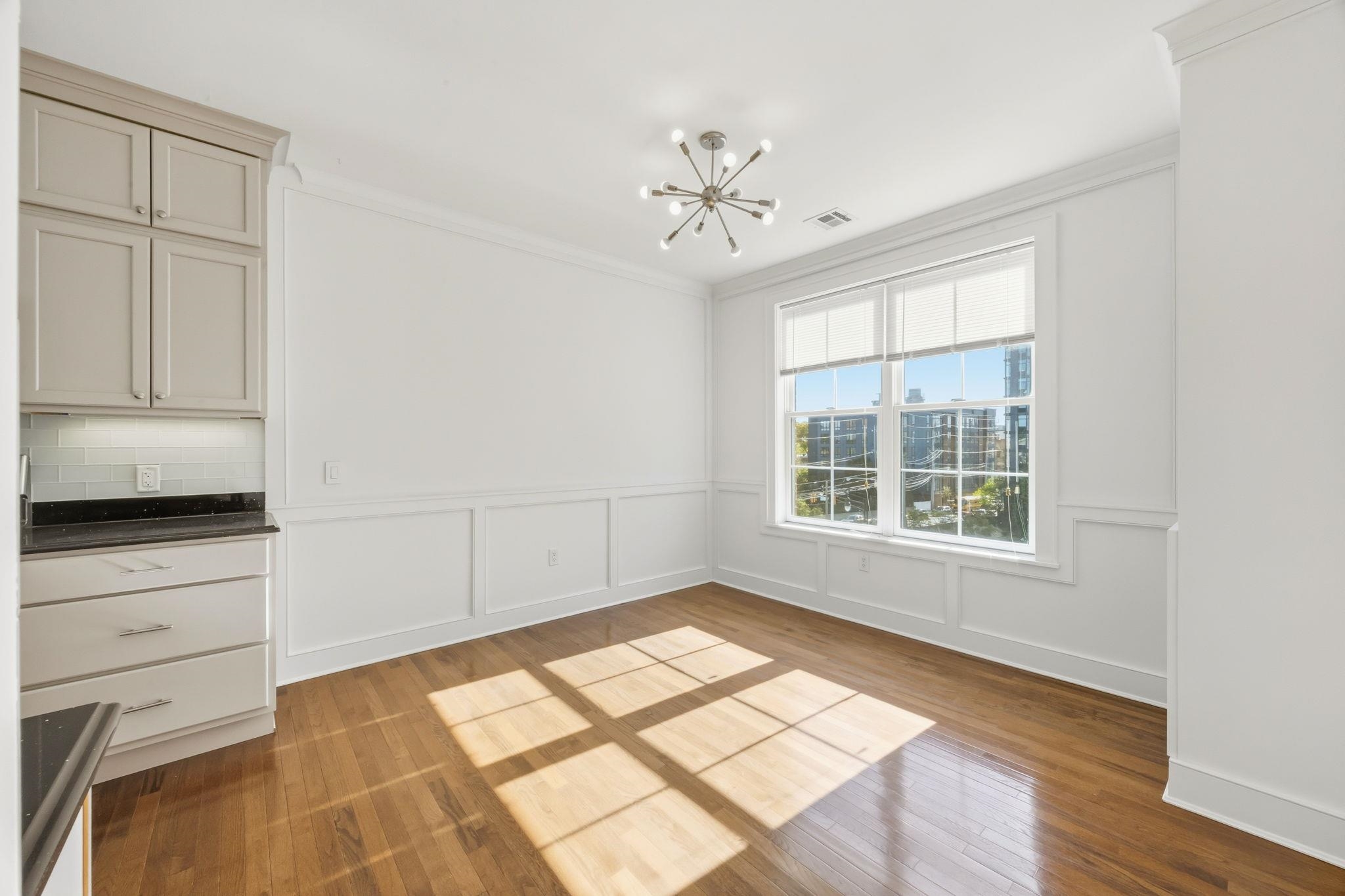 65 FLEET ST Unit: 403