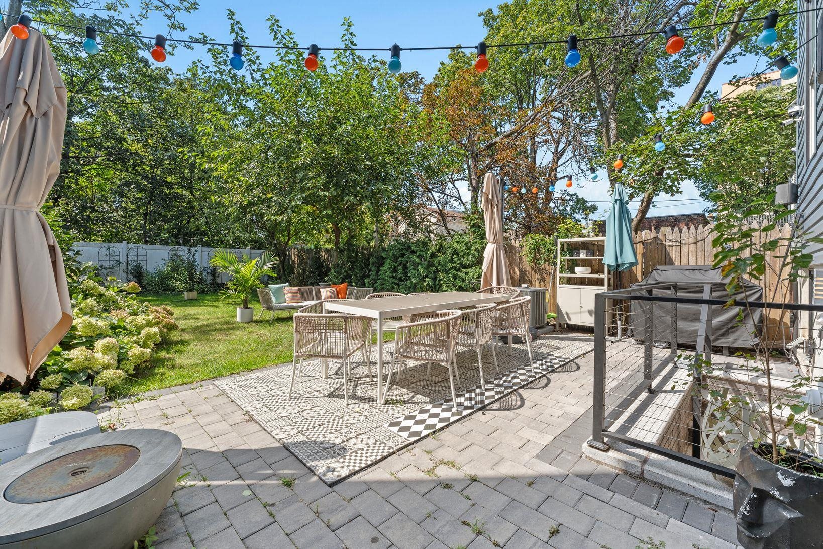 93 PEARSALL AVE Unit: 1-2