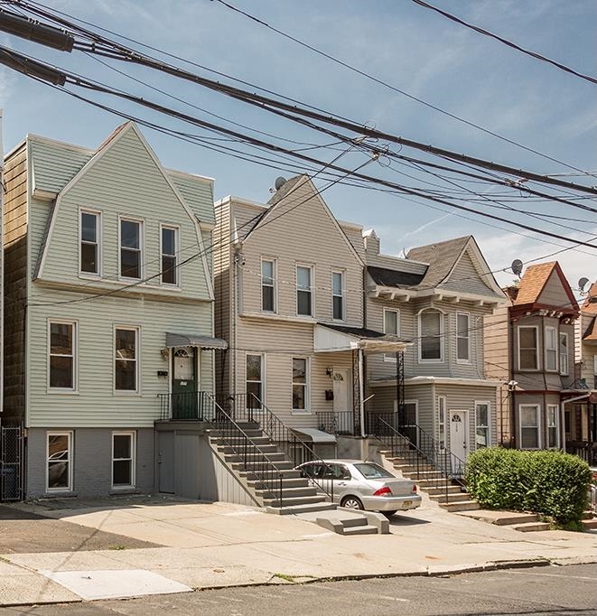 177 FAIRVIEW AVE