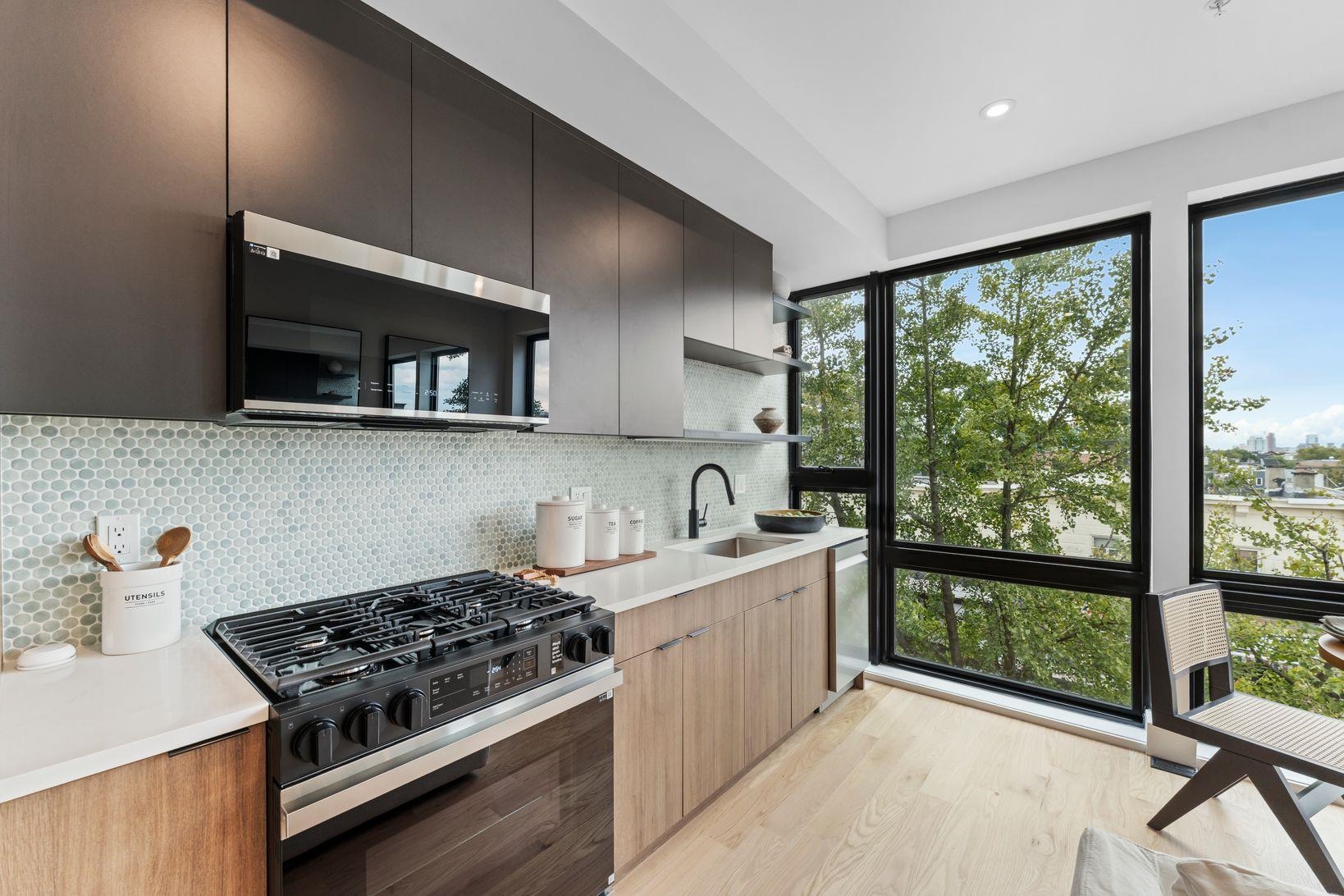 433 CENTRAL AVE Unit: 2B