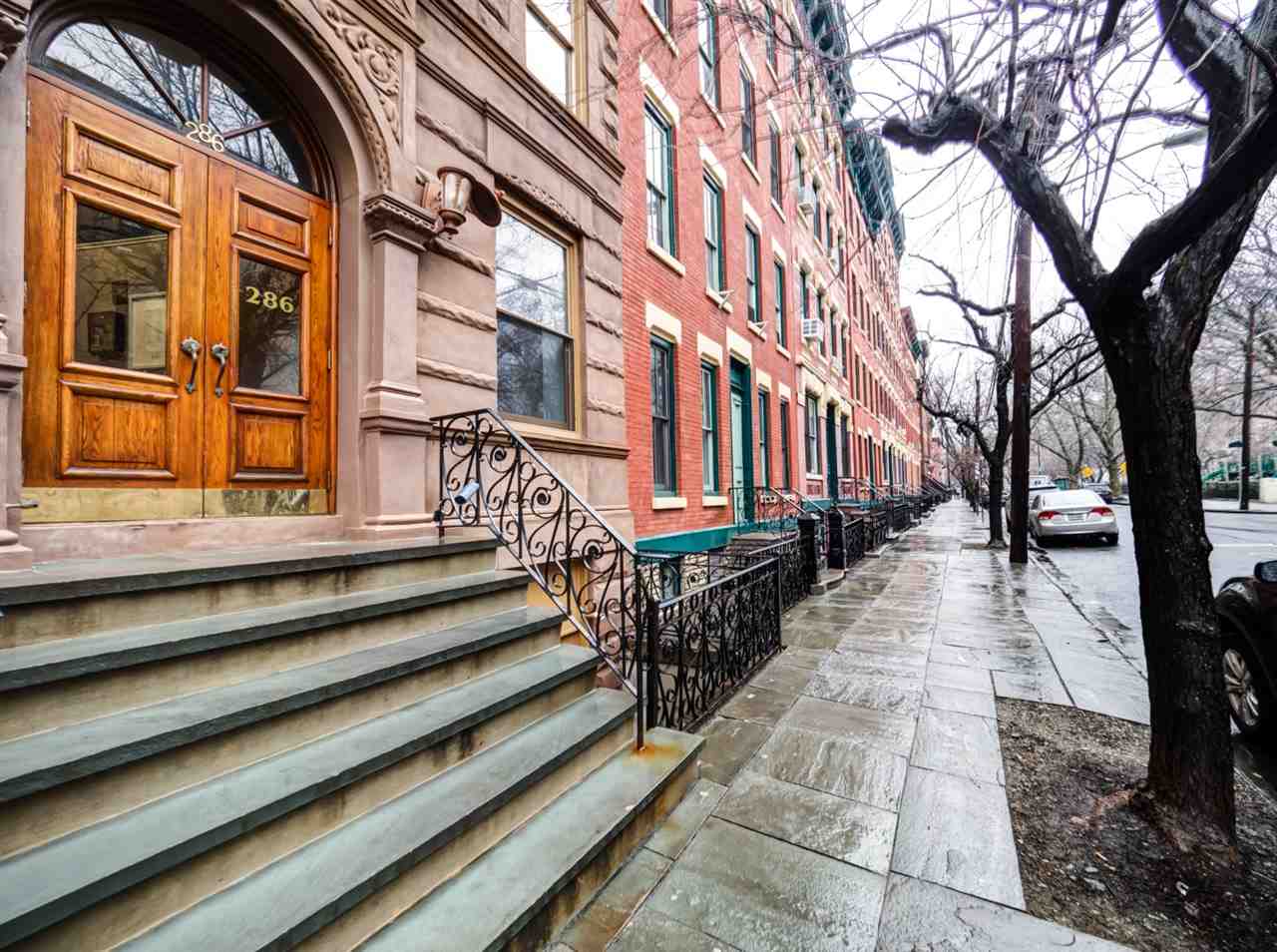 264 9TH ST Unit: 3F