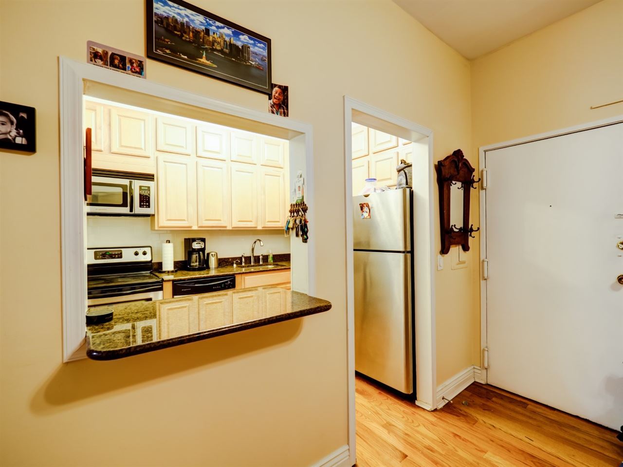 264 9TH ST Unit: 3F