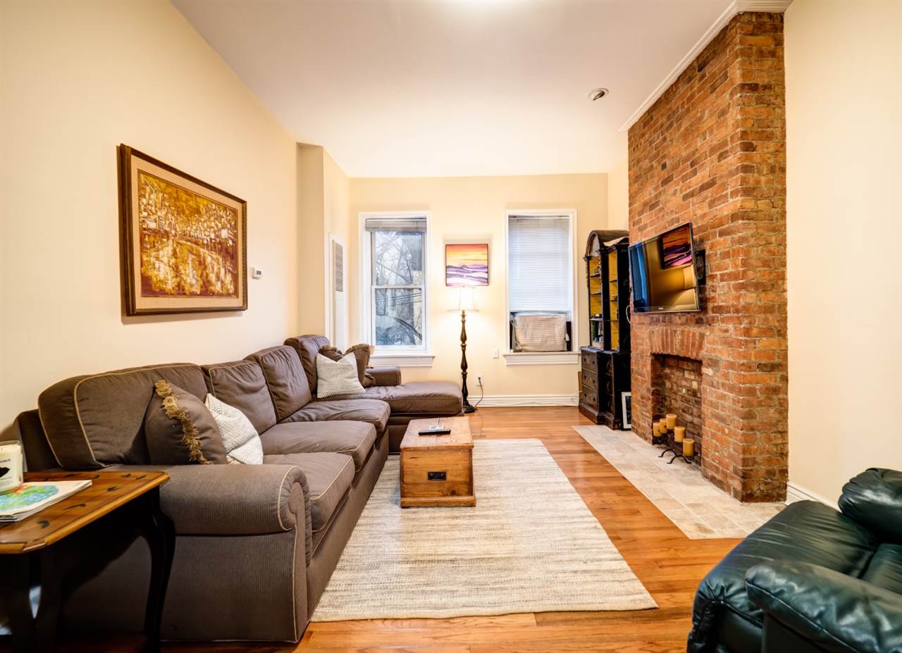 264 9TH ST Unit: 3F