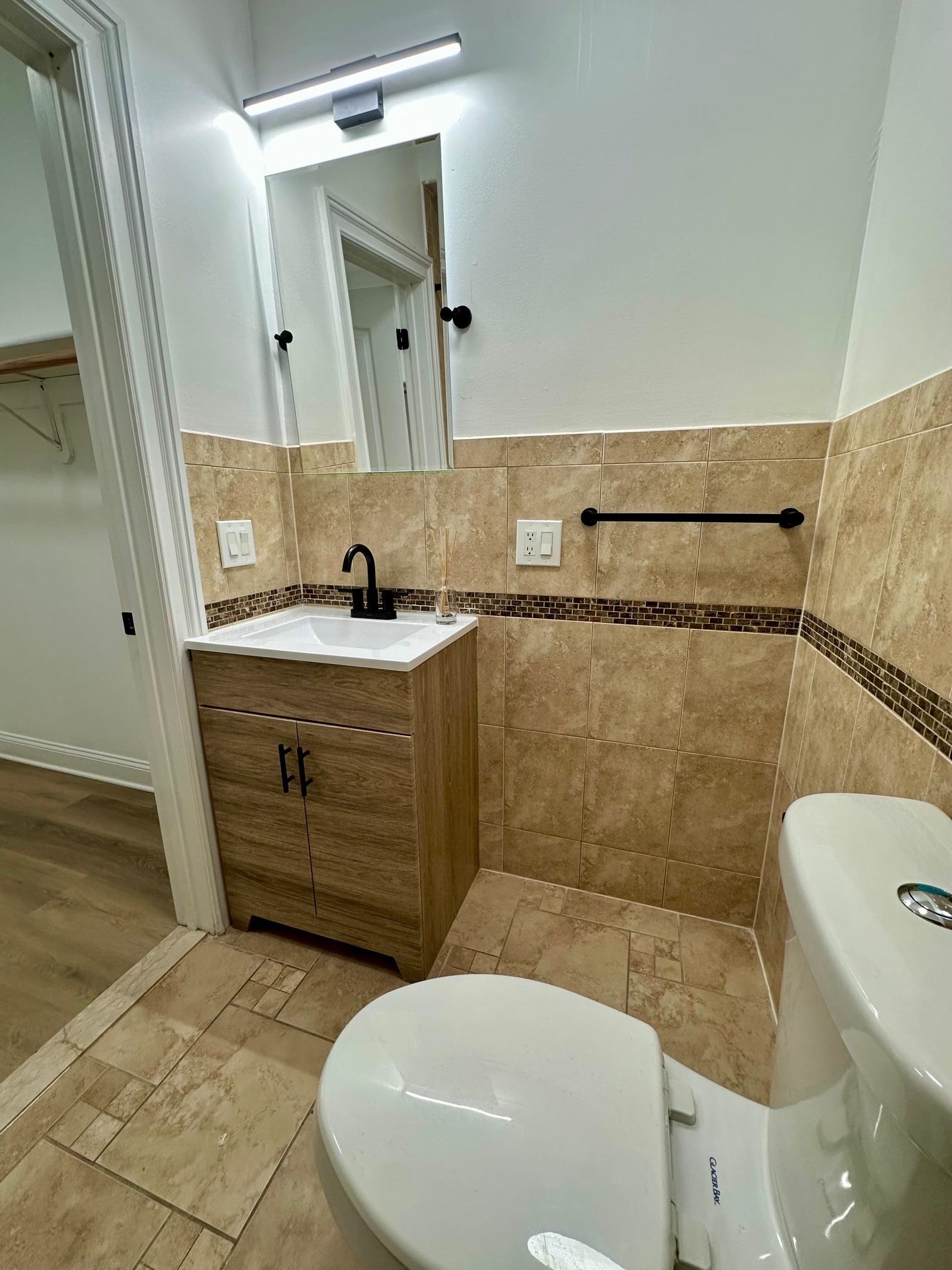 5 MONITOR ST Unit: 202