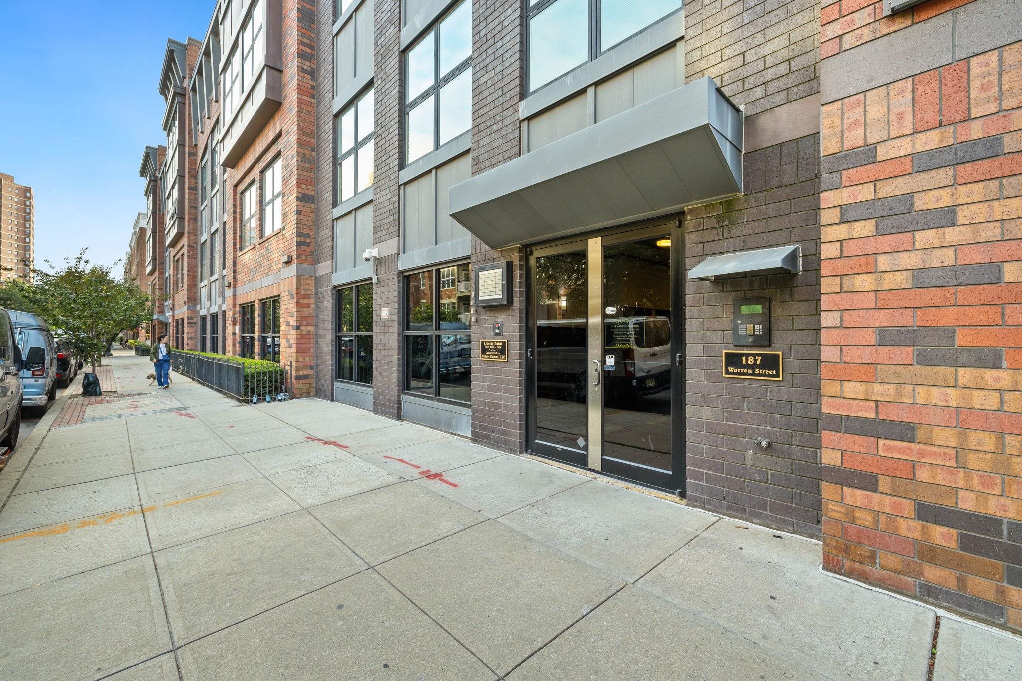 187 WARREN ST Unit: 309