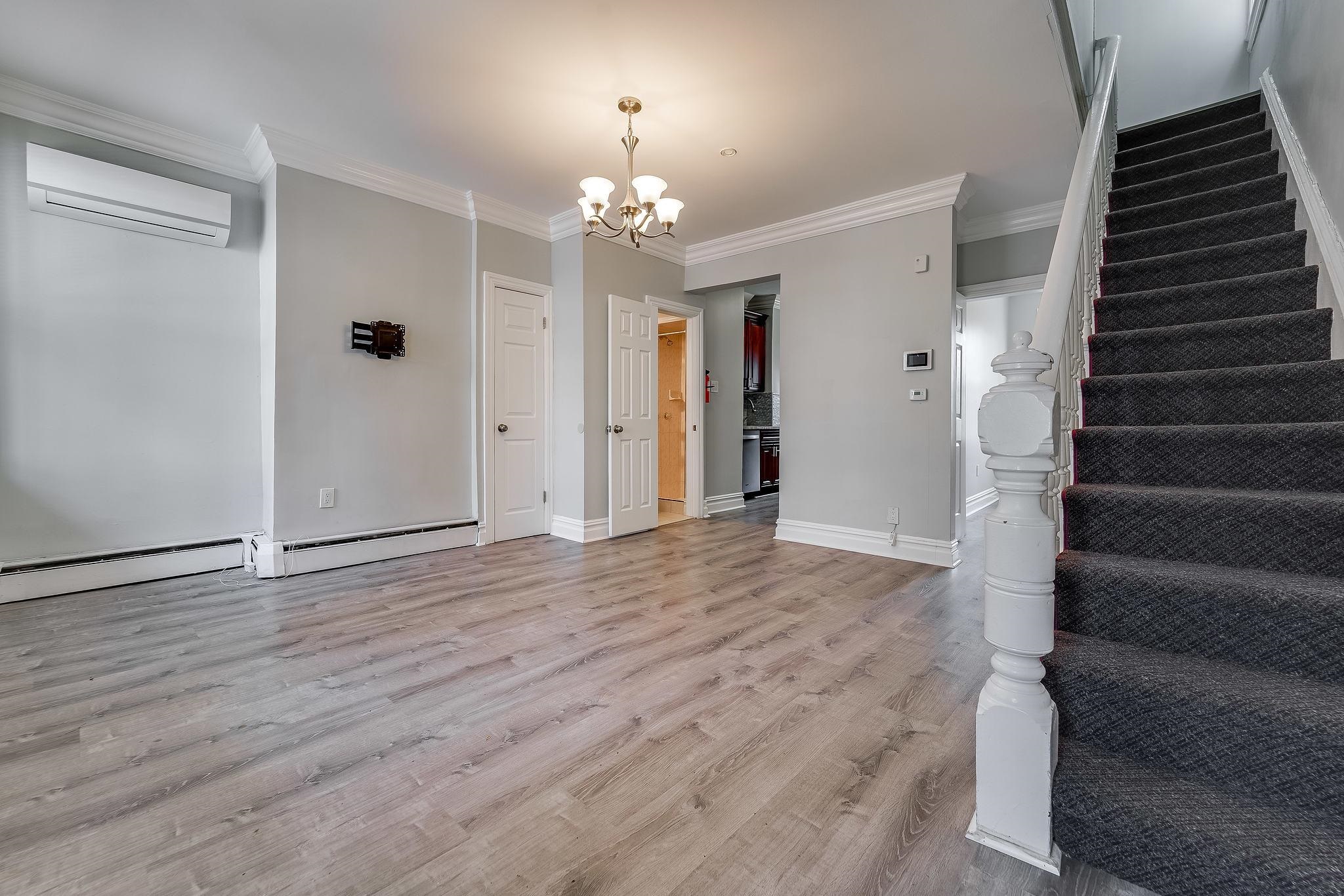 214 OLEAN AVE Unit: 2