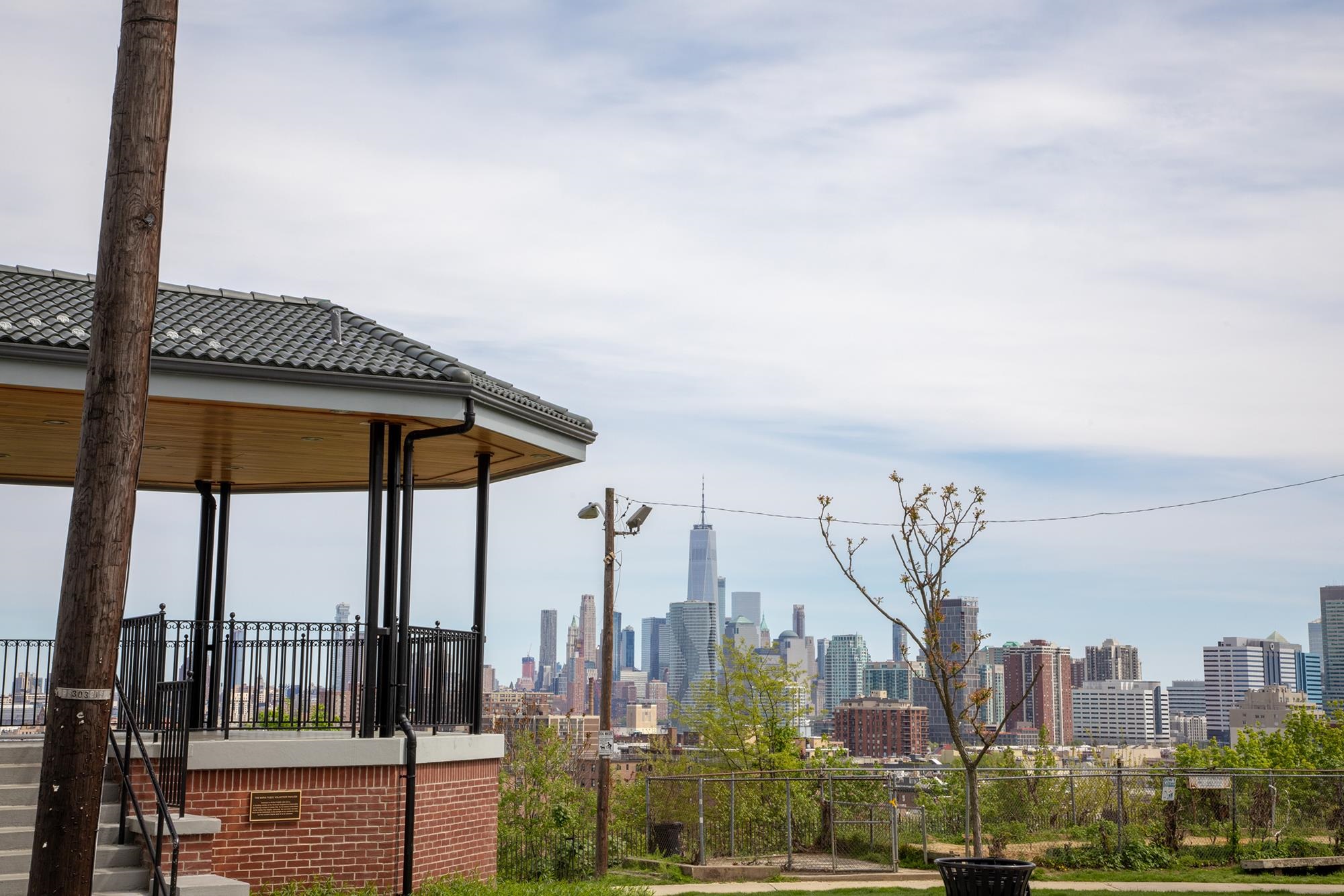 465 PALISADE AVE Unit: 1R