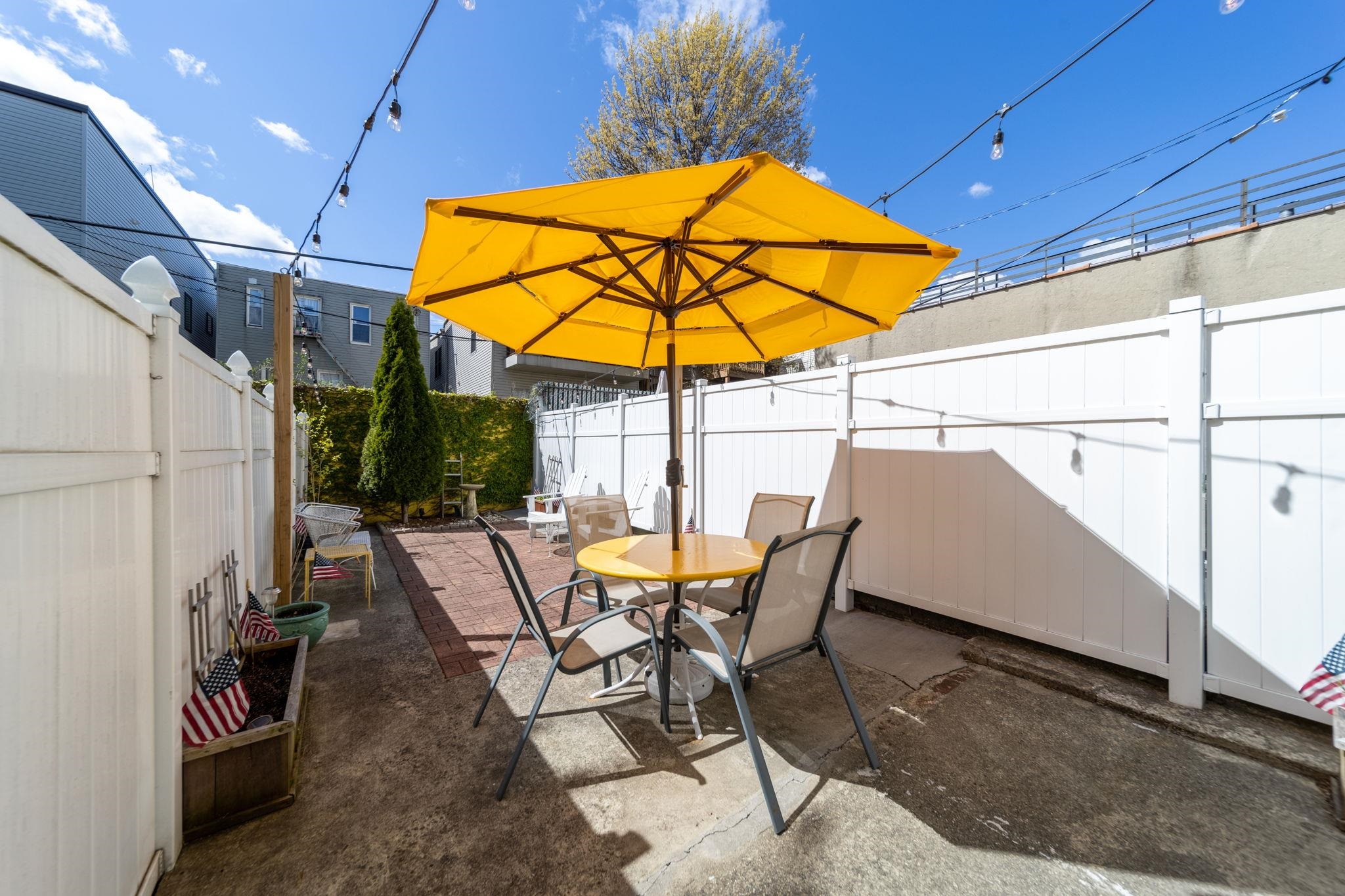 465 PALISADE AVE Unit: 1R