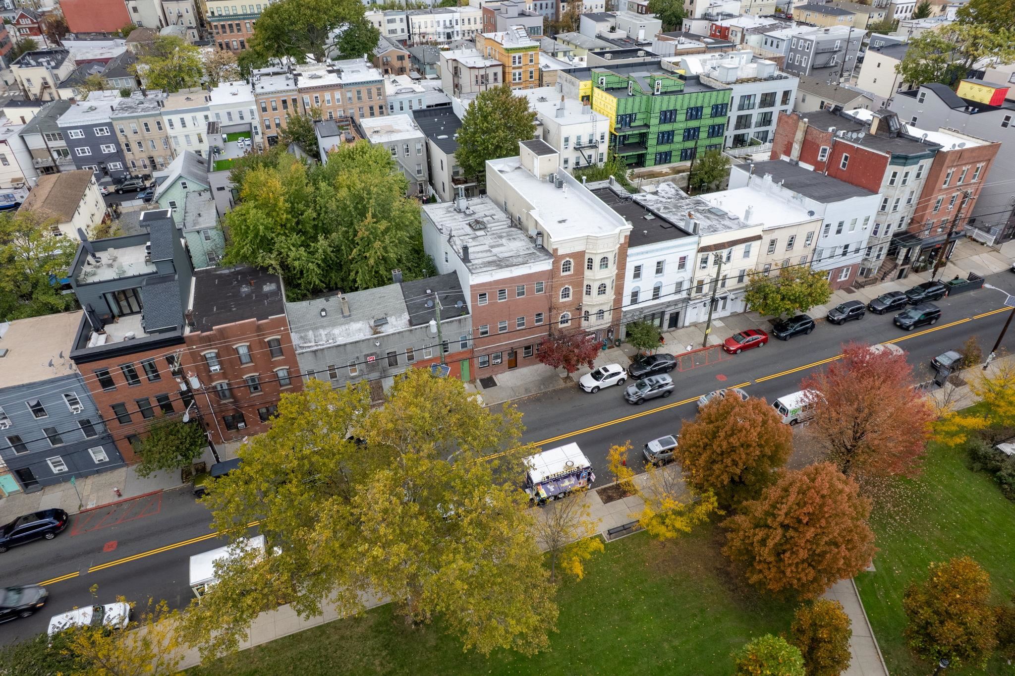 465 PALISADE AVE Unit: 1R