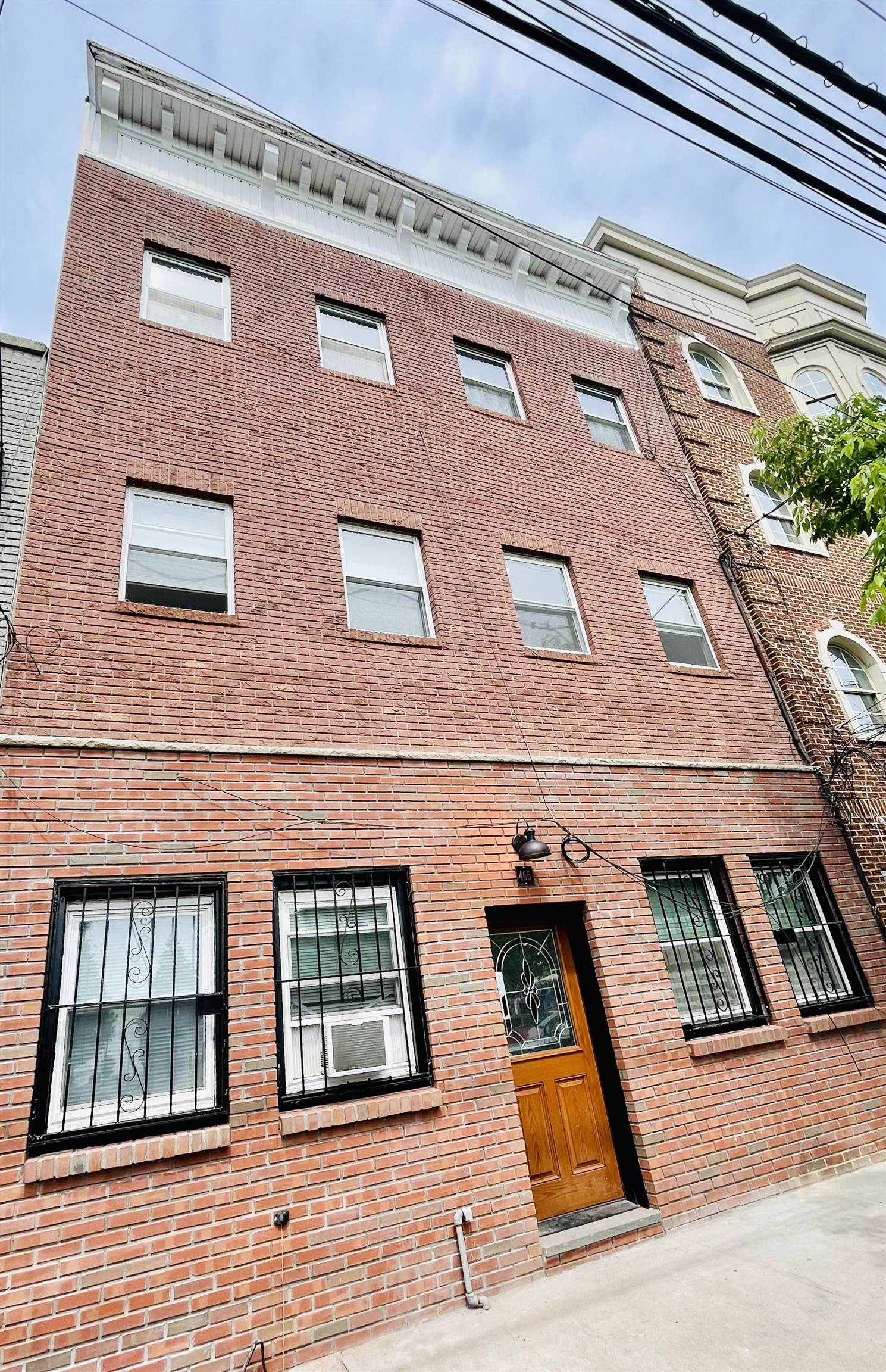 465 PALISADE AVE Unit: 1R