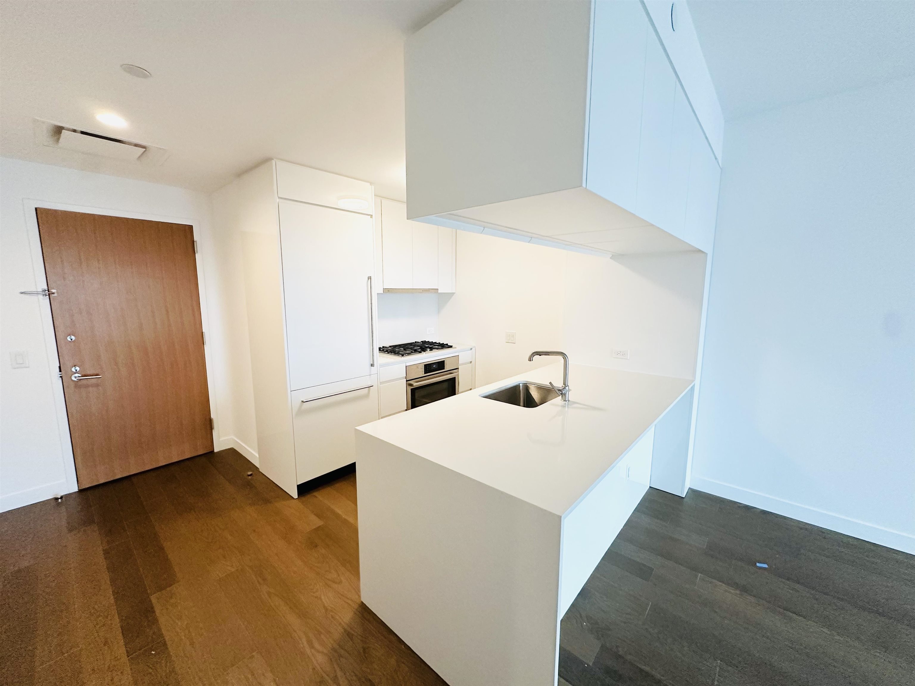 99 HUDSON ST Unit: 2902R