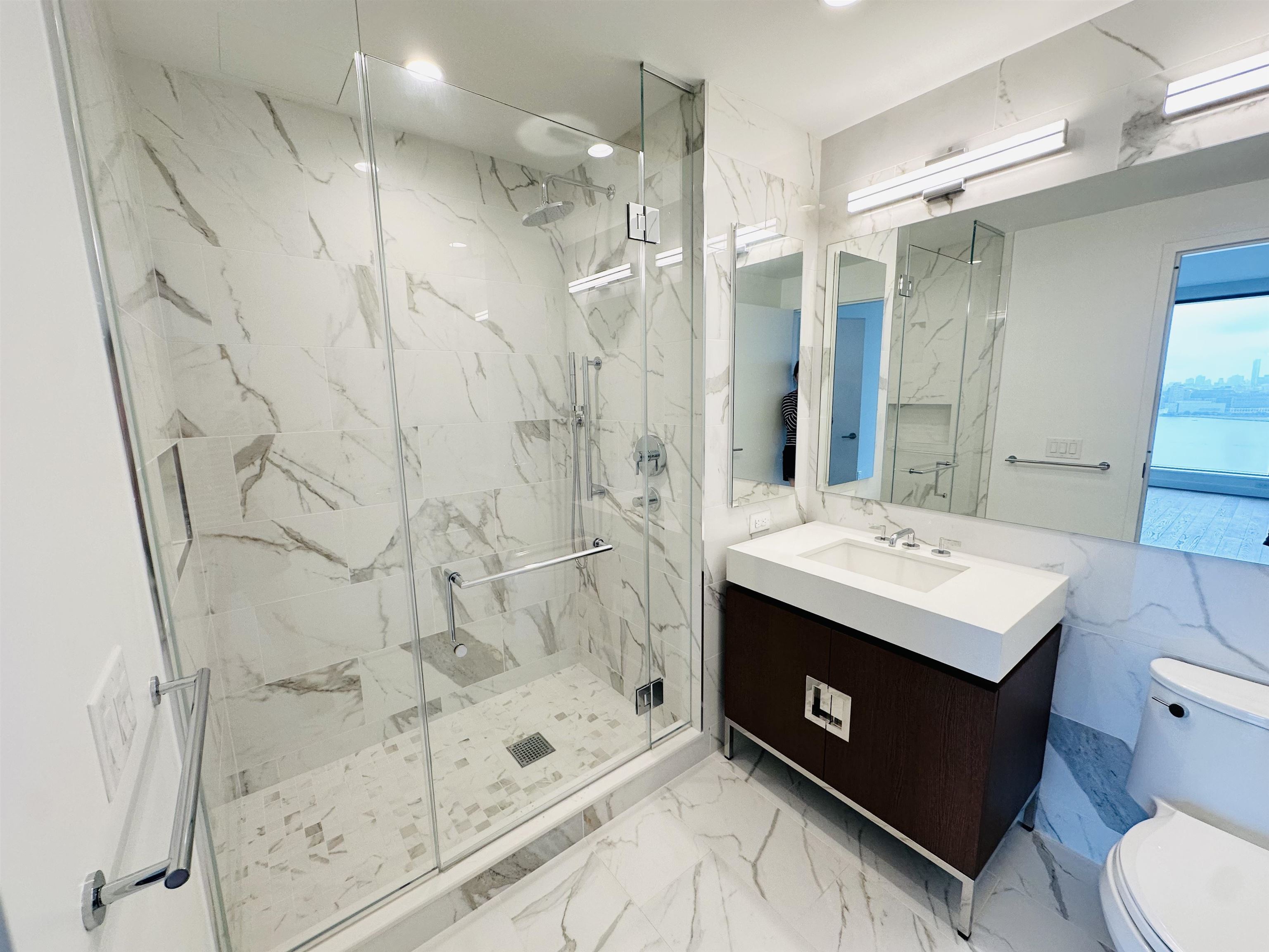 99 HUDSON ST Unit: 2902R