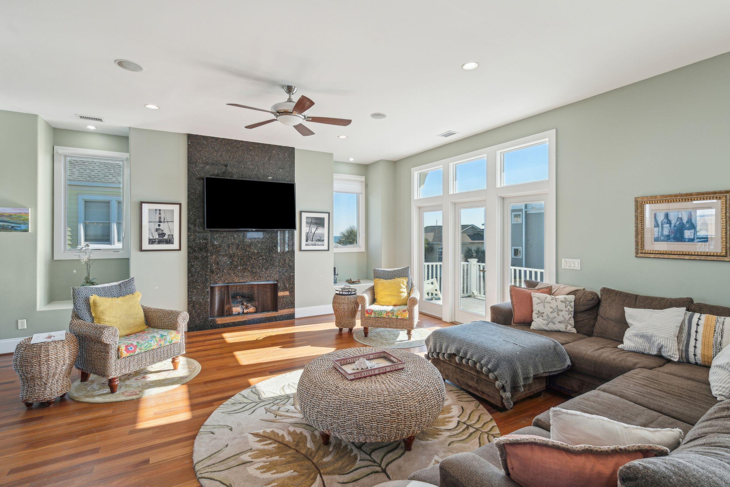 1681 E Ashley Avenue # B Unit: A & B