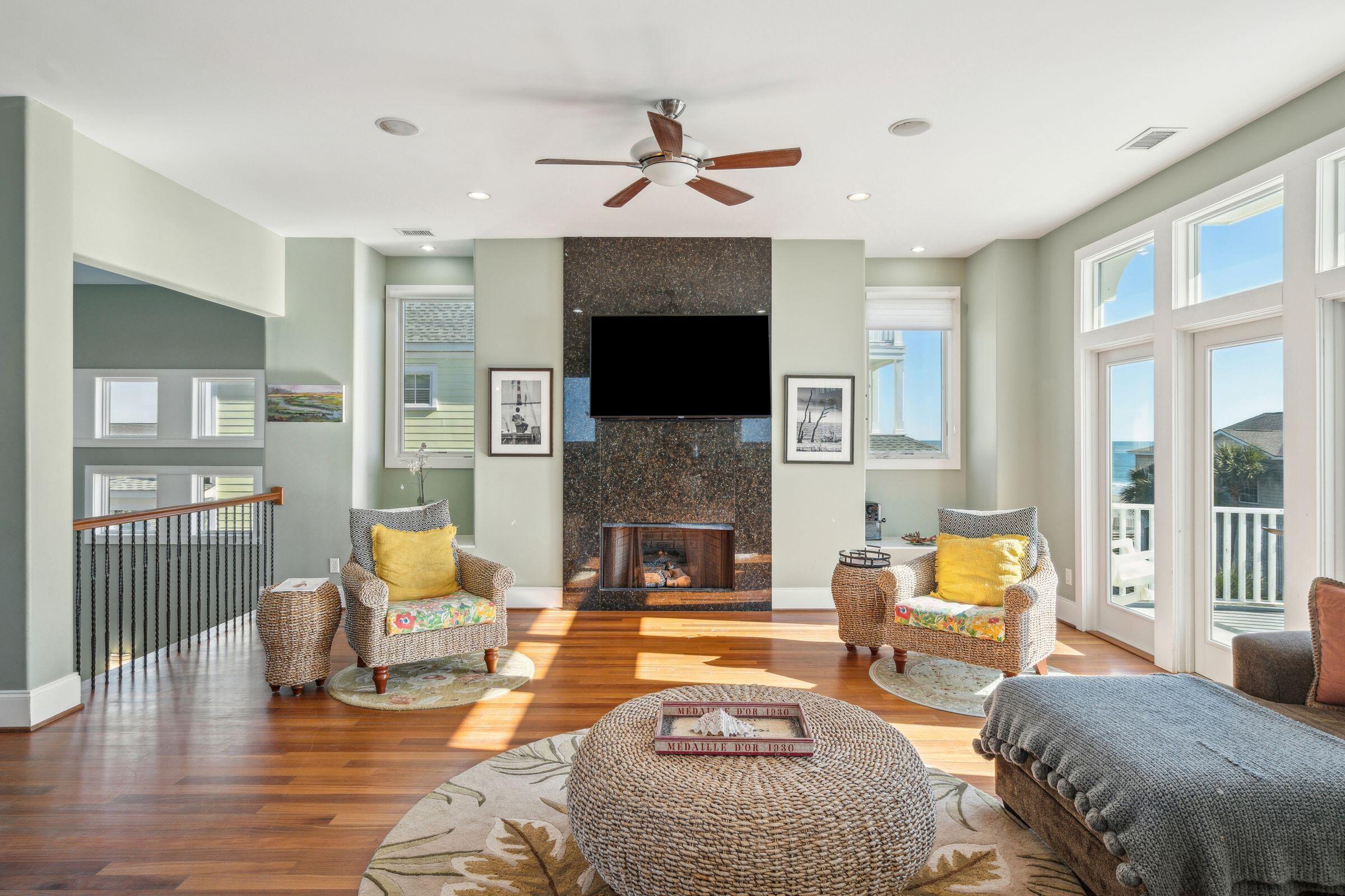 1681 E Ashley Avenue # B Unit: A & B