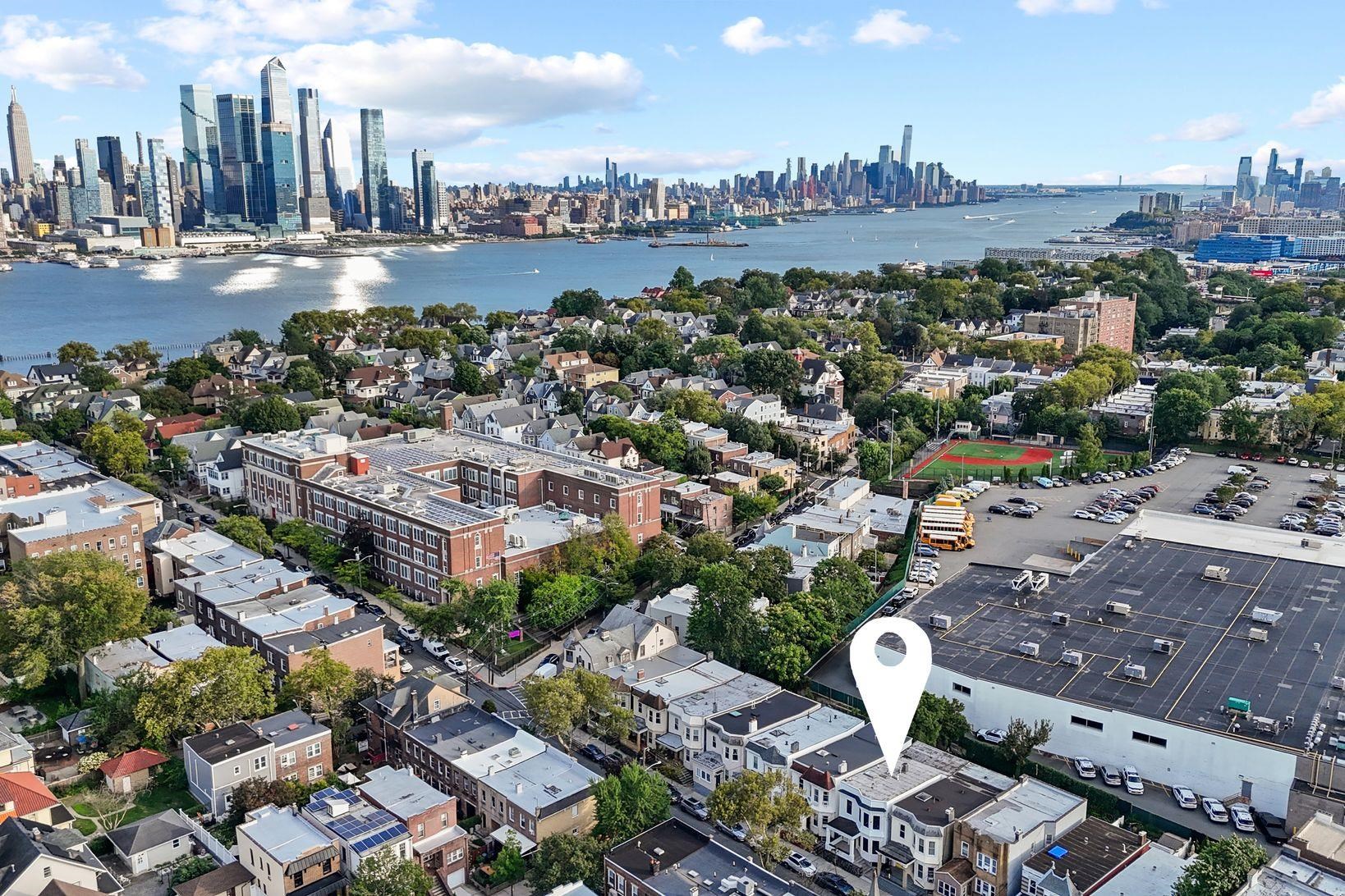 83 LIBERTY PL Unit: 1