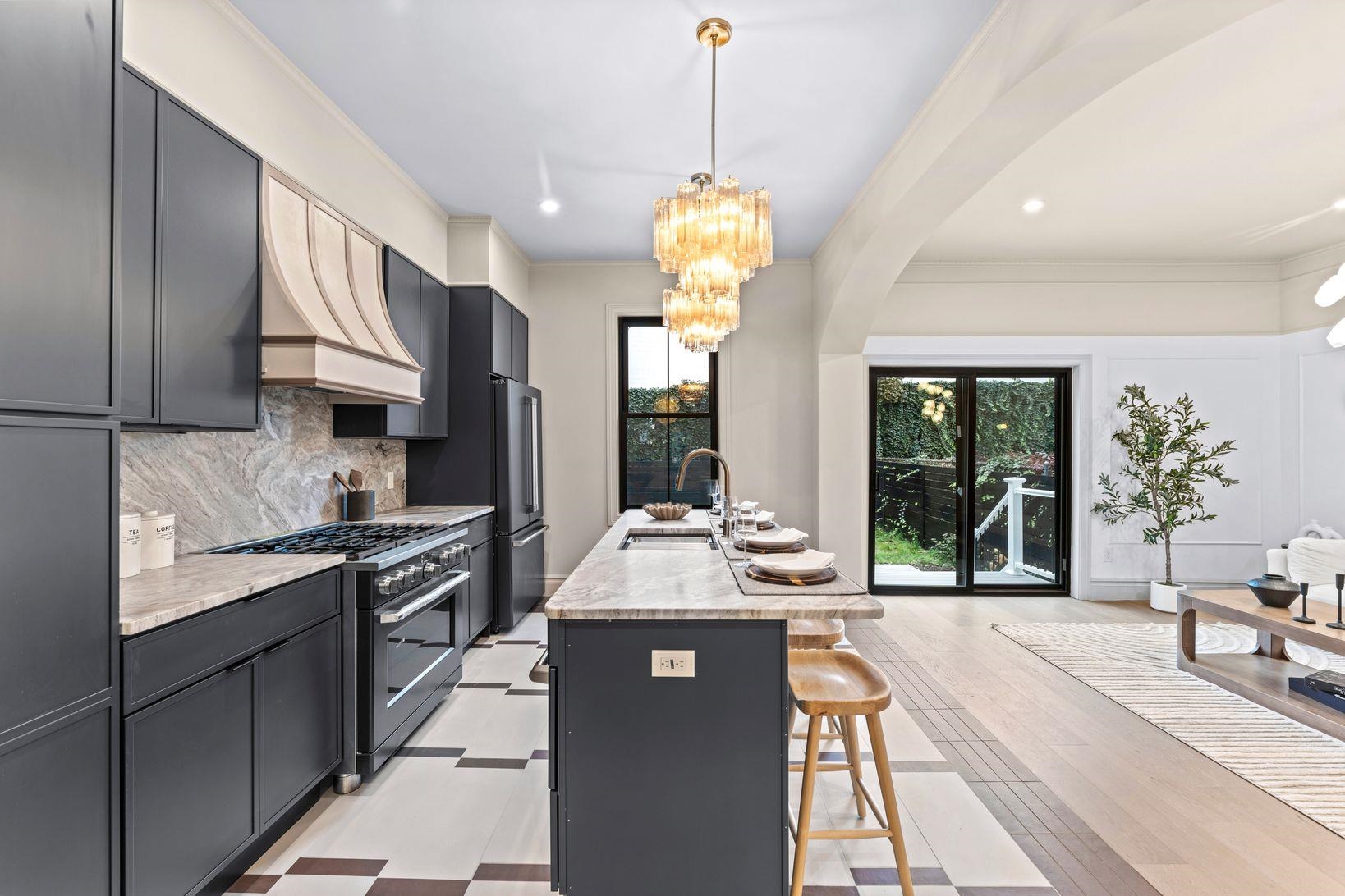 83 LIBERTY PL Unit: 1