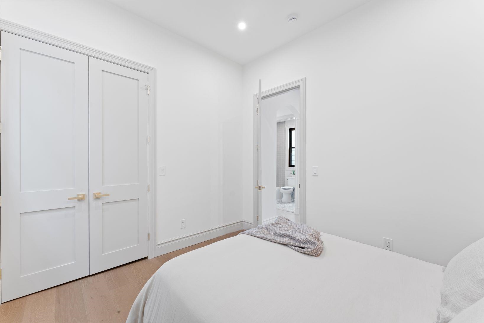 83 LIBERTY PL Unit: 2