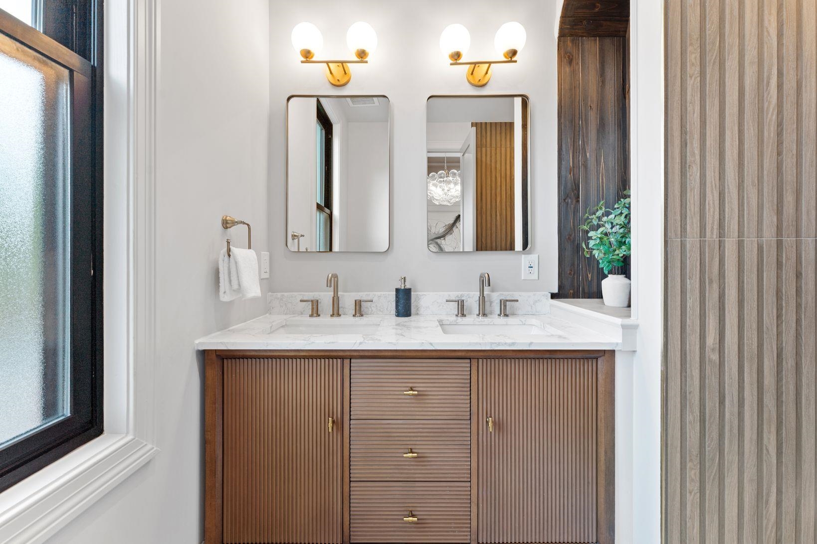 83 LIBERTY PL Unit: 2