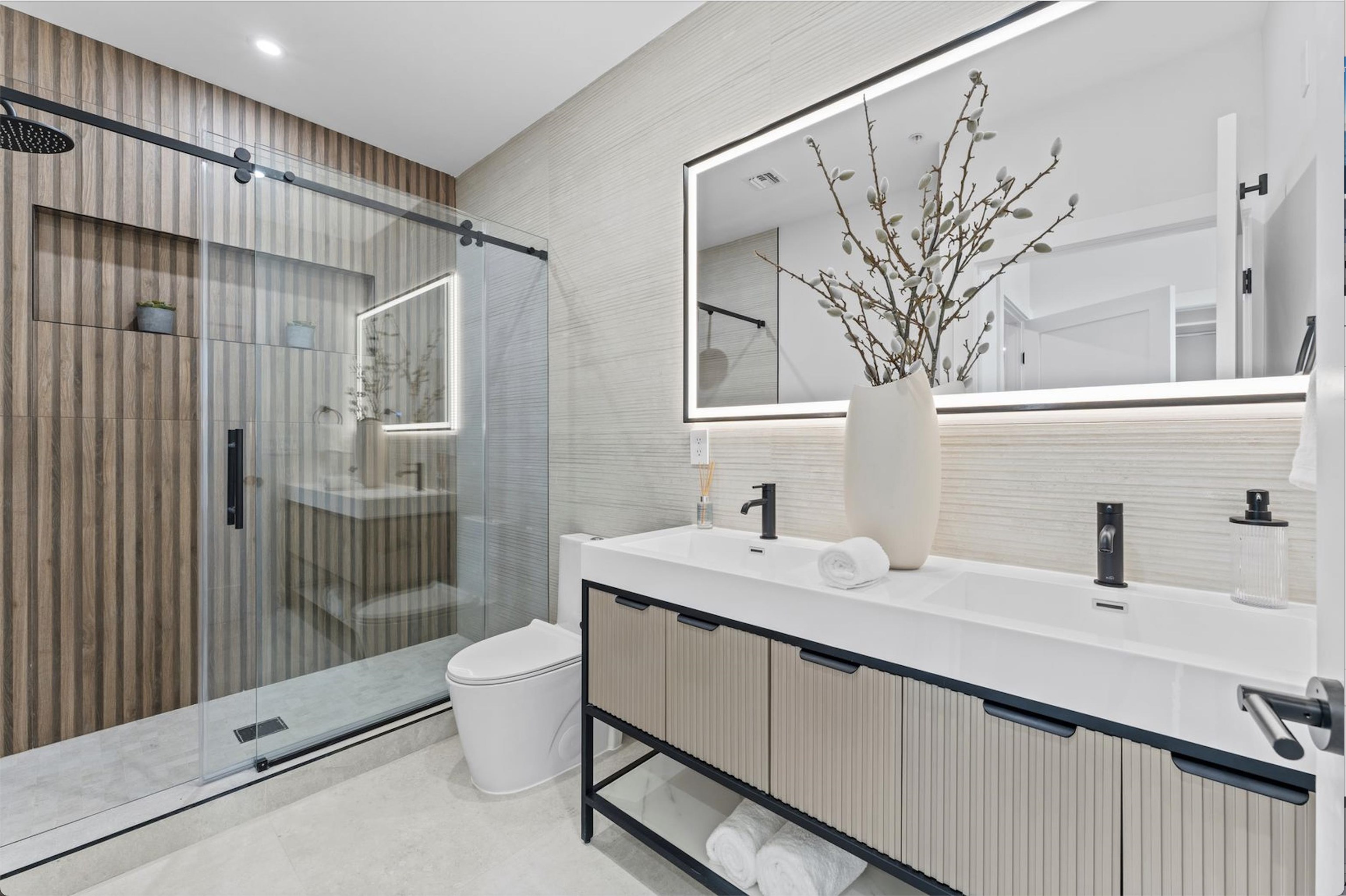 433 CENTRAL AVE Unit: Penthouse 4