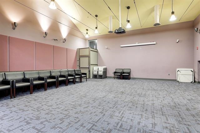 187 WAYNE ST Unit: 302C