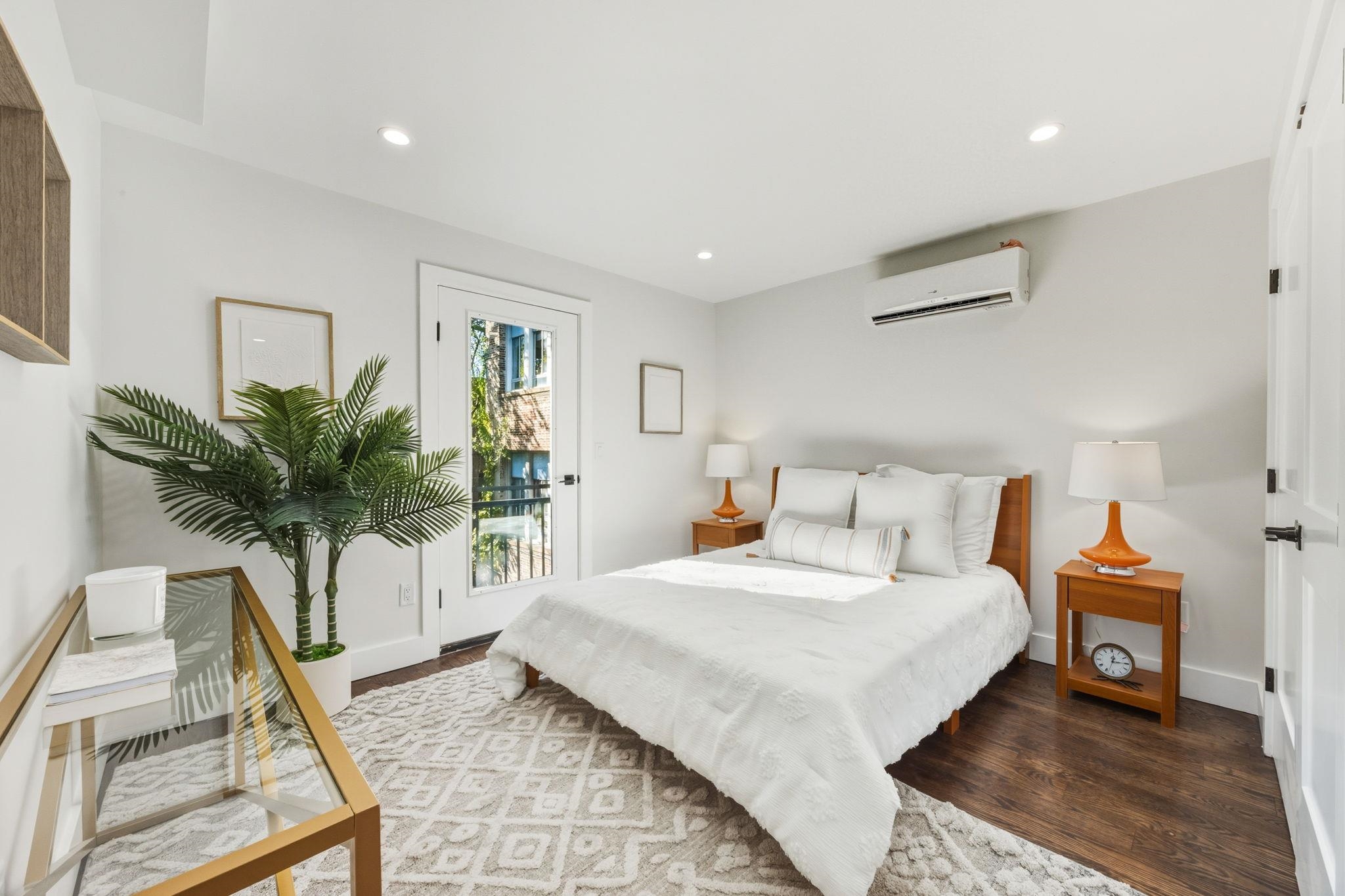 203 3RD ST Unit: 4