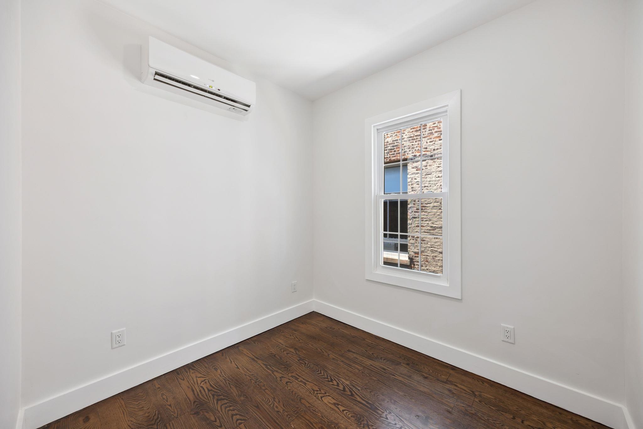 203 3RD ST Unit: 4