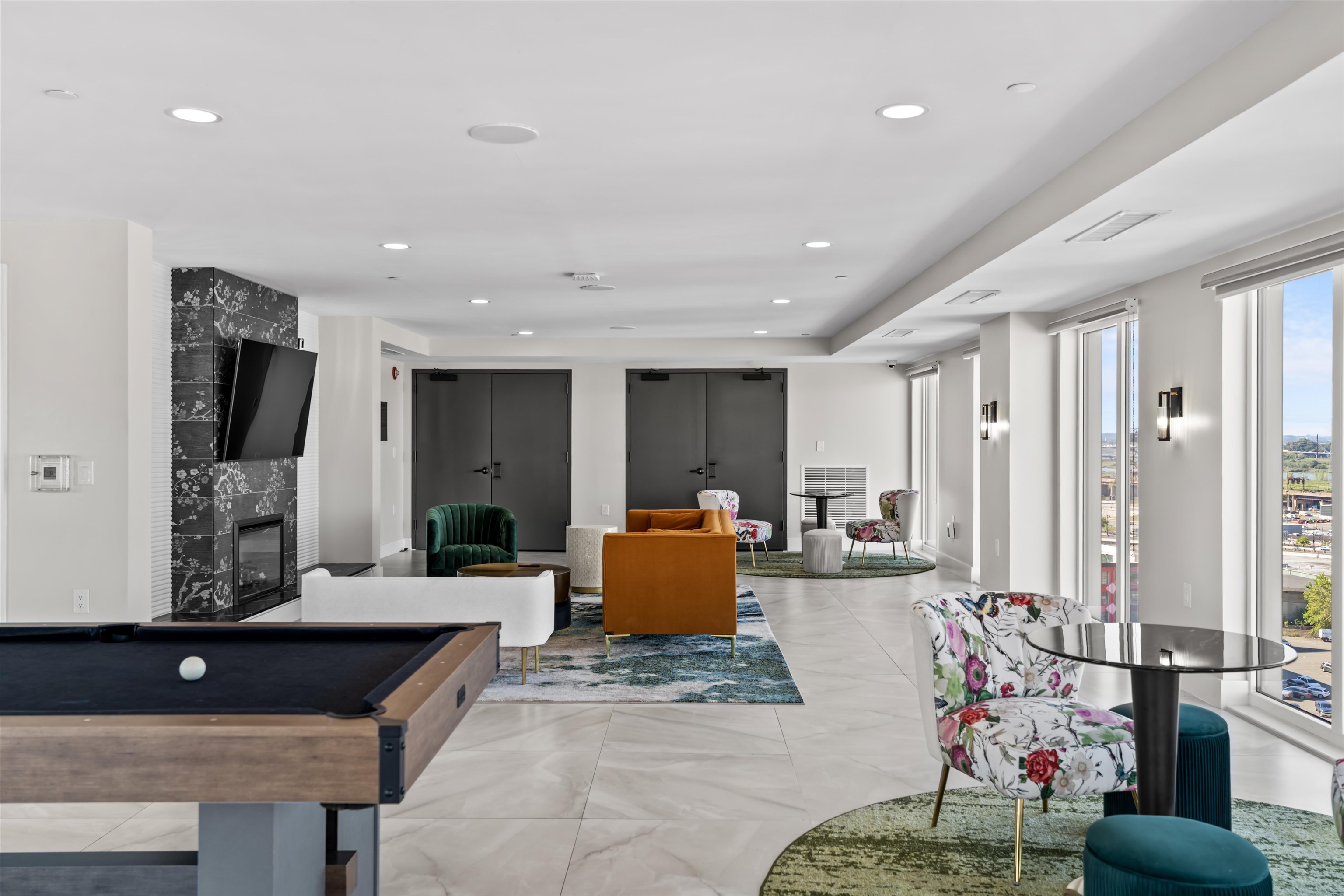 161 VAN WAGENEN AVE Unit: 1205
