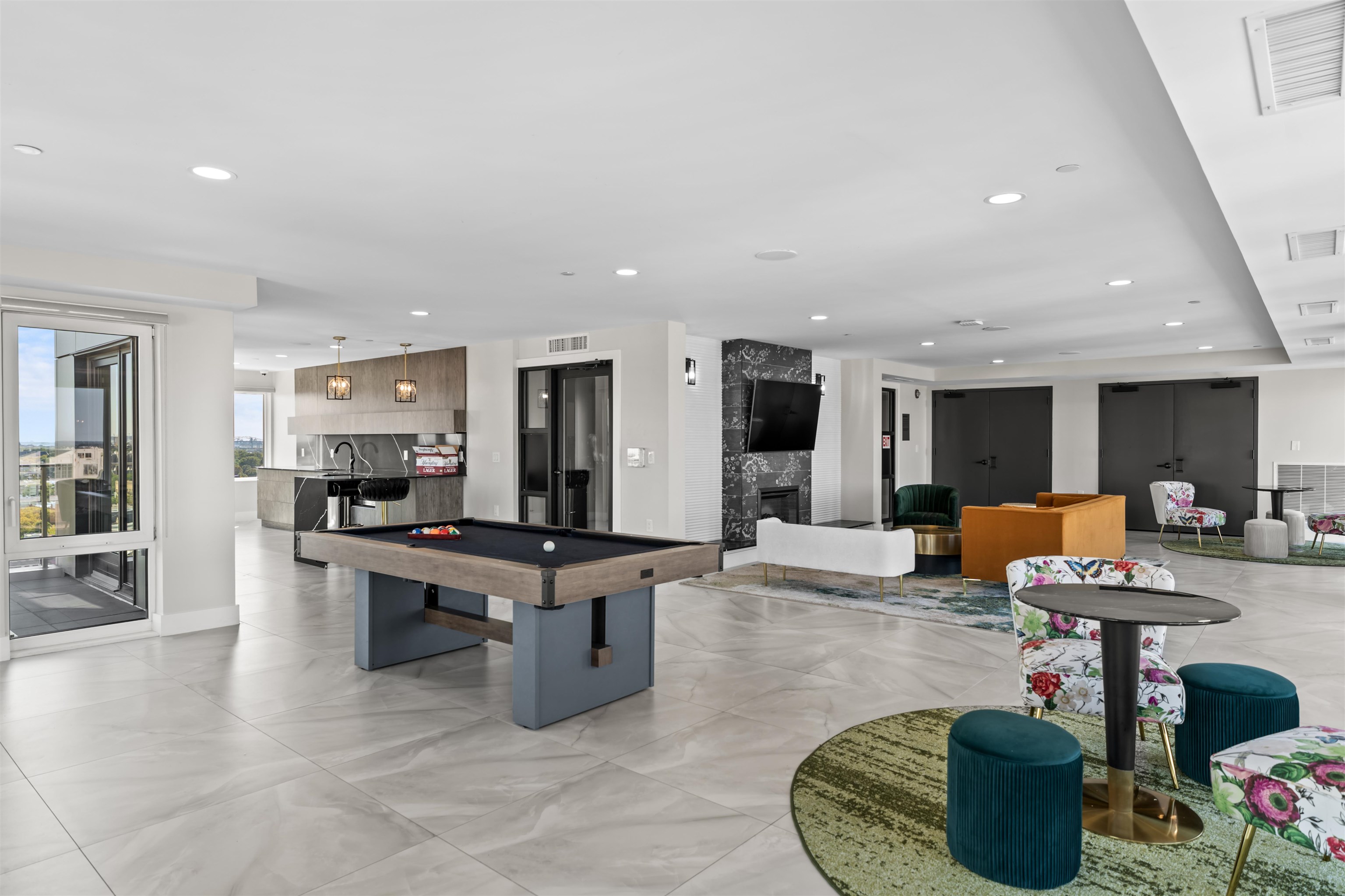 161 VAN WAGENEN AVE Unit: 1205