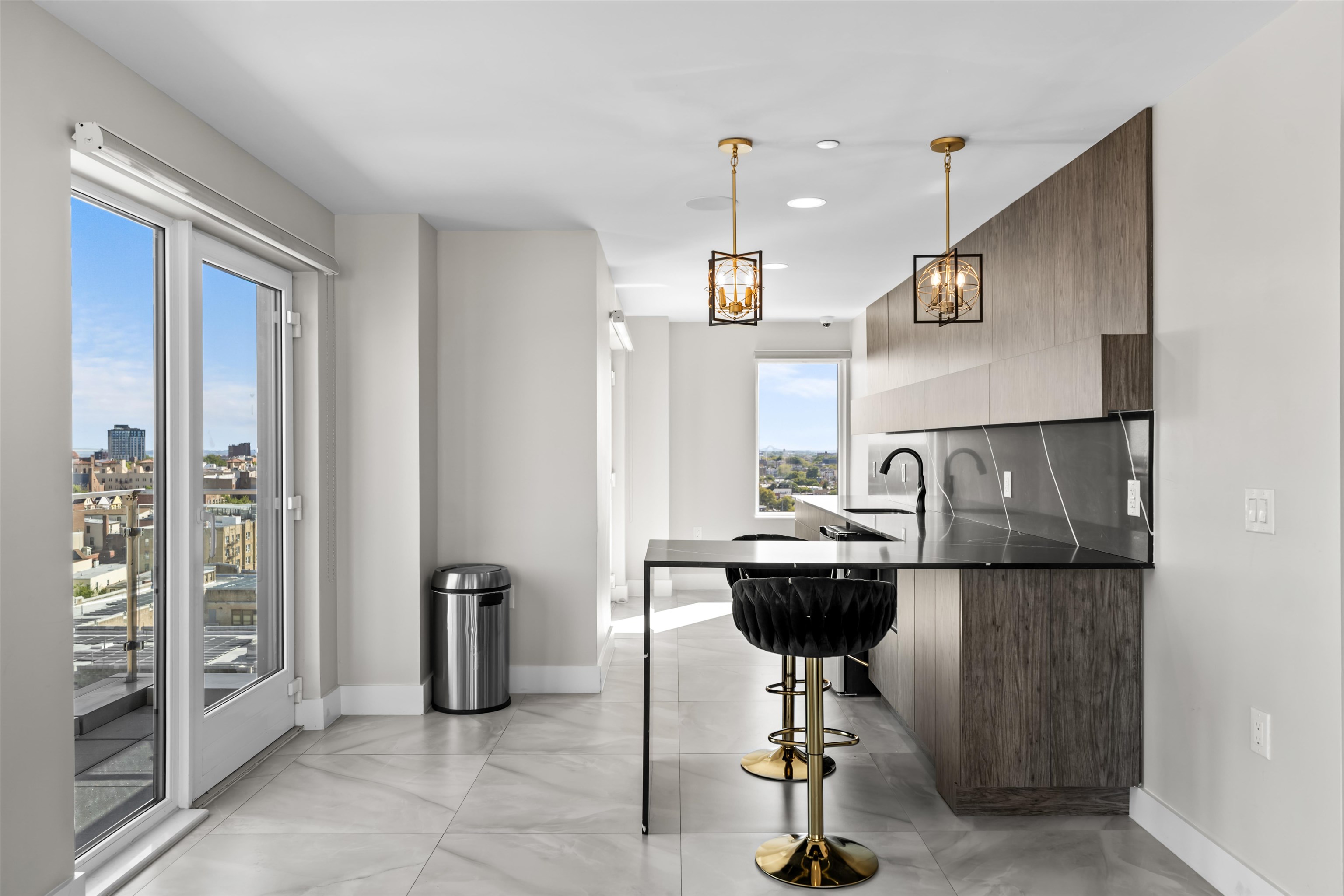 161 VAN WAGENEN AVE Unit: 1205