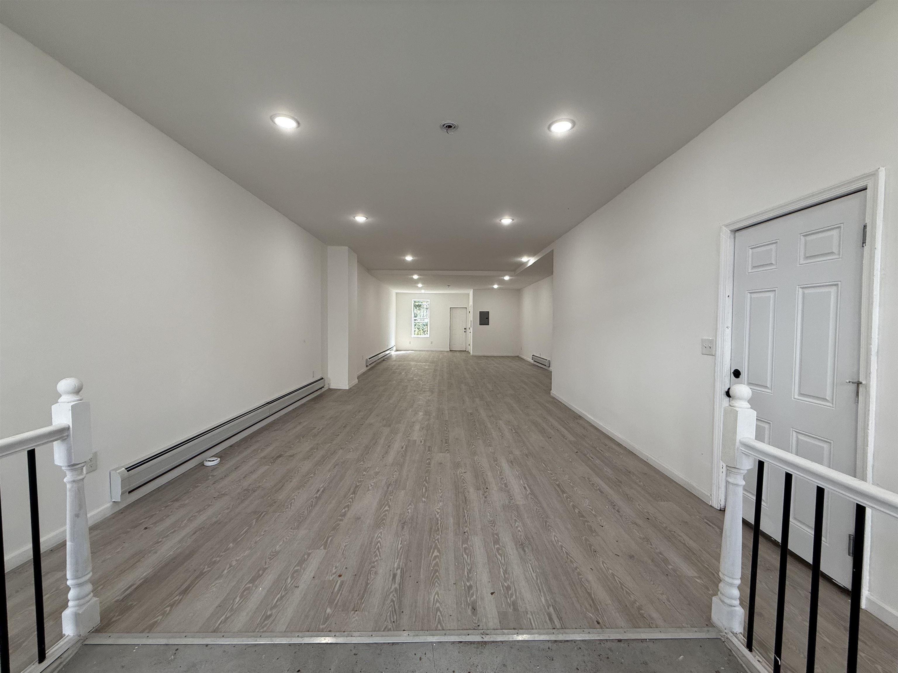 138 MONTICELLO AVE