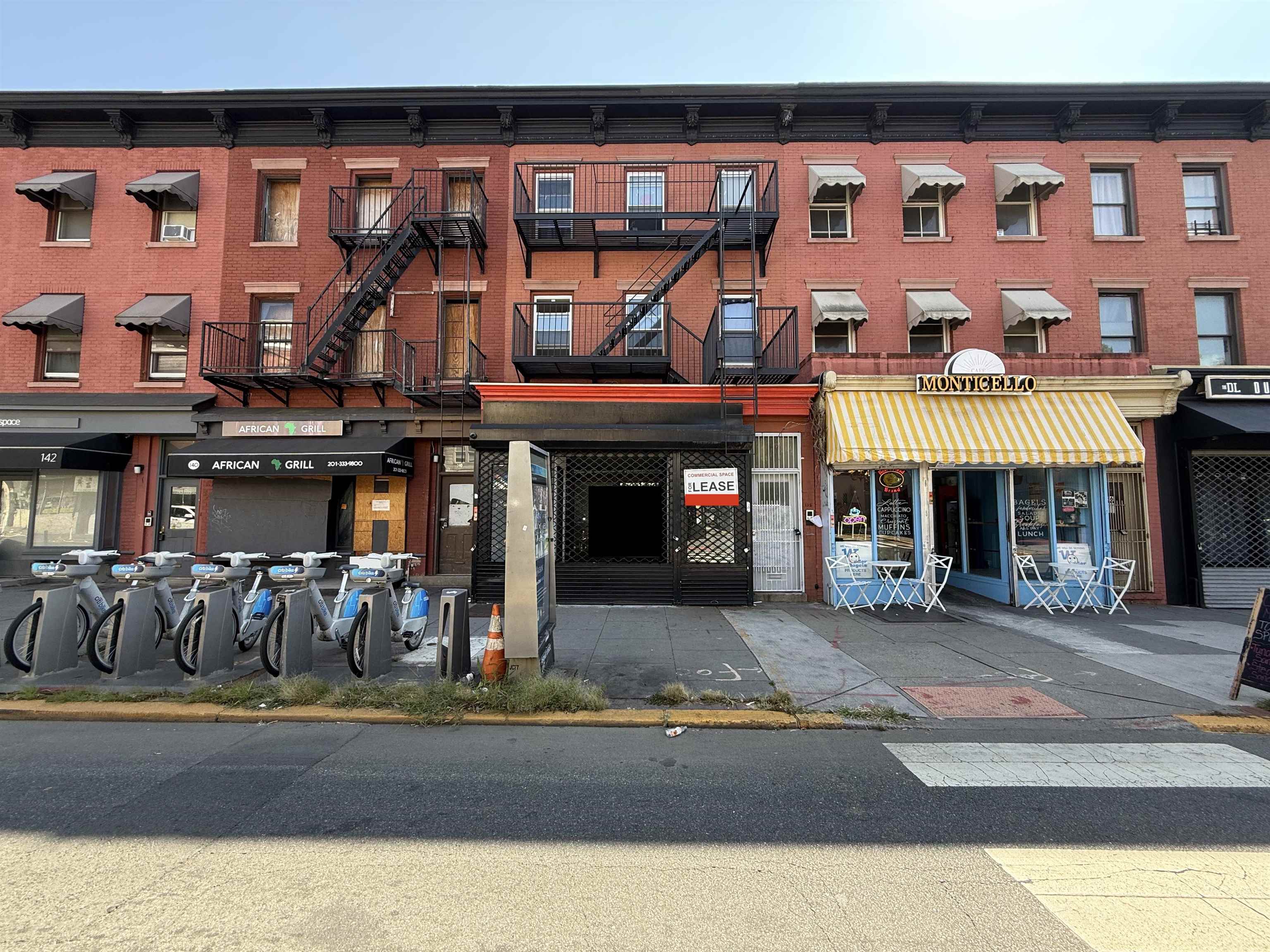 138 MONTICELLO AVE
