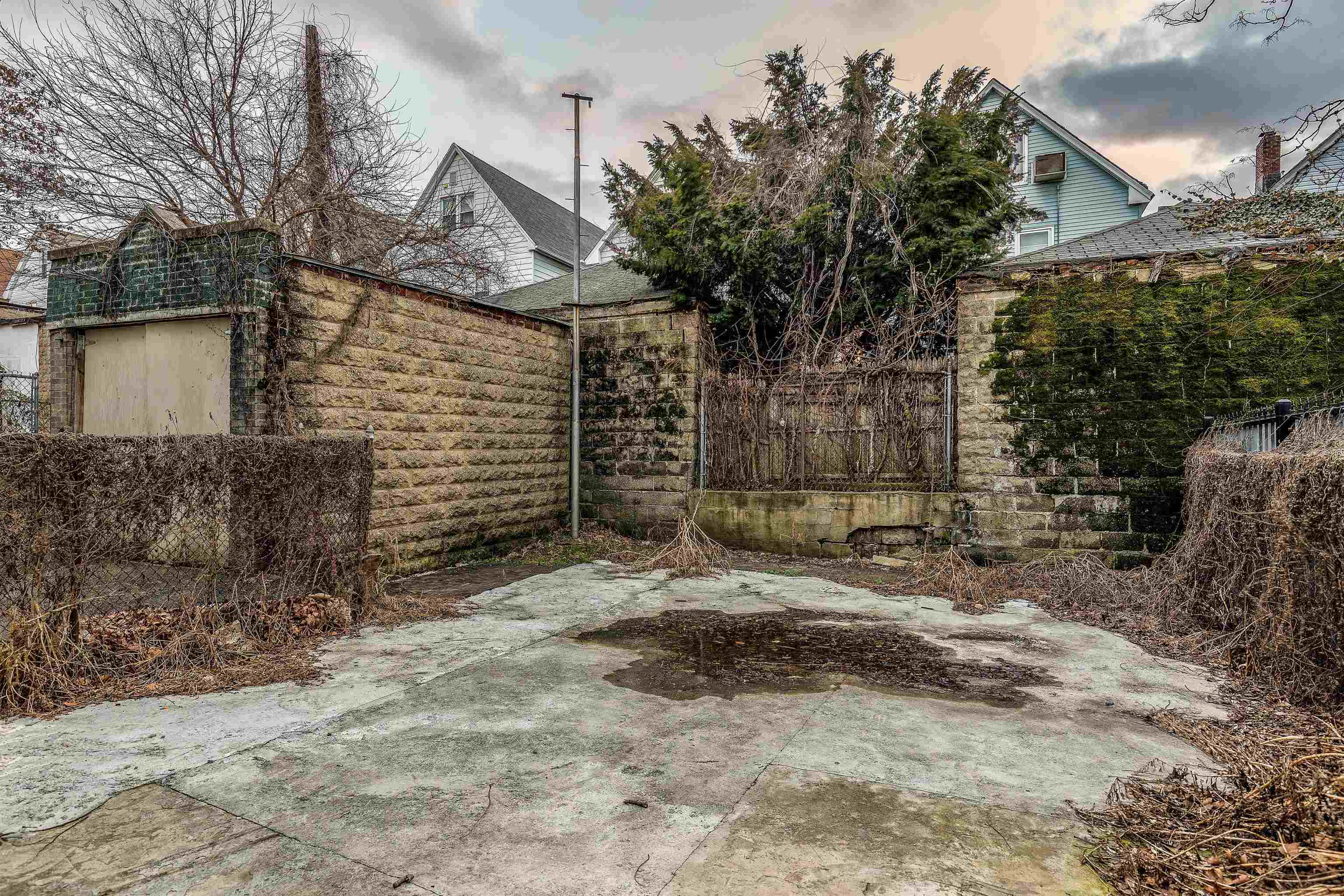 231 GRANT AVE