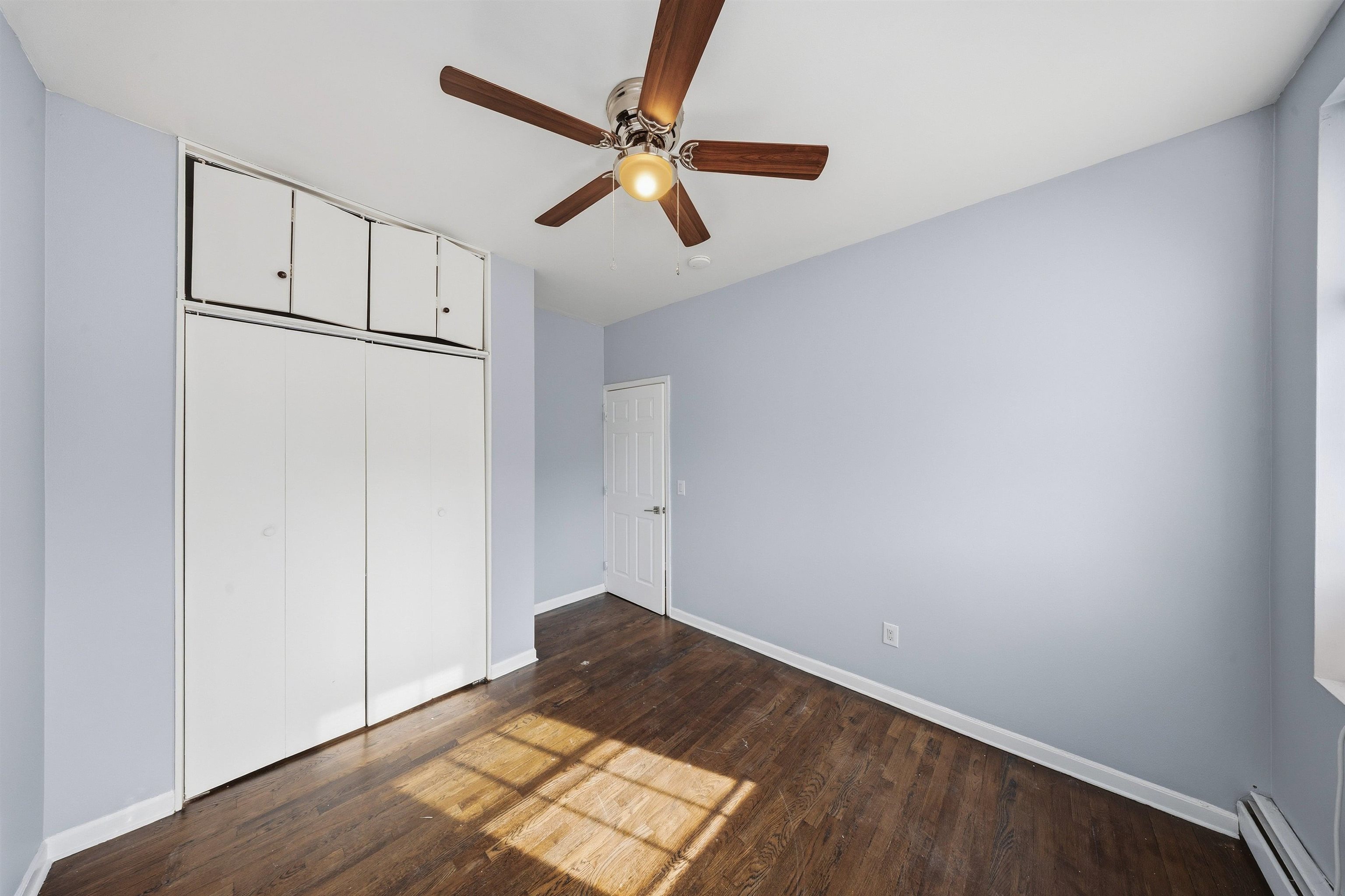 303 3RD ST Unit: 3