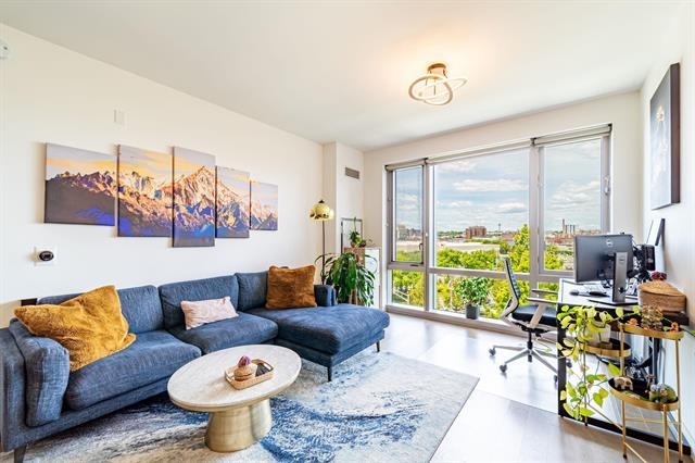 75 PARK LANE SOUTH Unit: A-406