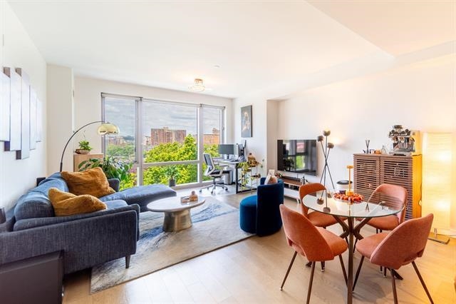 75 PARK LANE SOUTH Unit: A-406